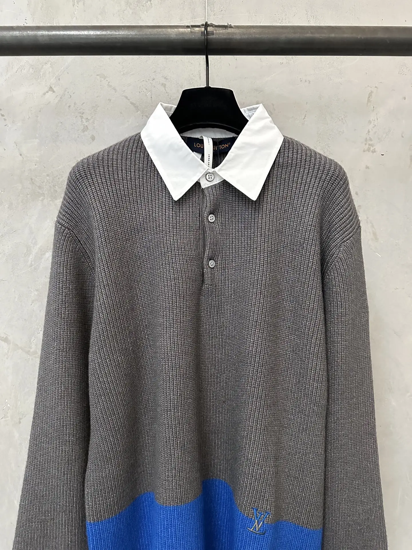 Logo Embroidered Wool-Cashmere Knit Polo Shirt D31024456 — view 3