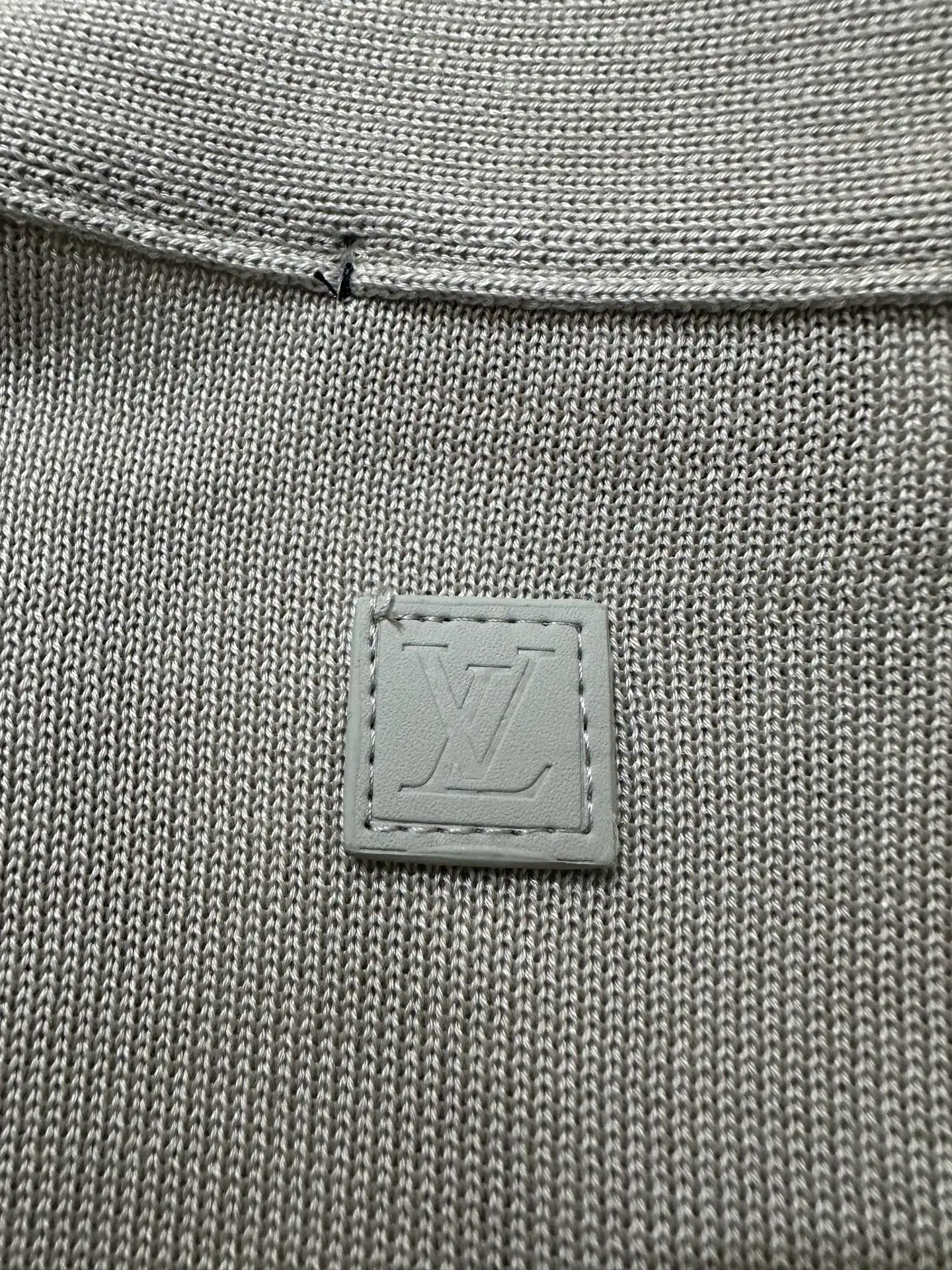 Logo Jacquard Silk-Blend Knit Cardigan D31018984 — view 8