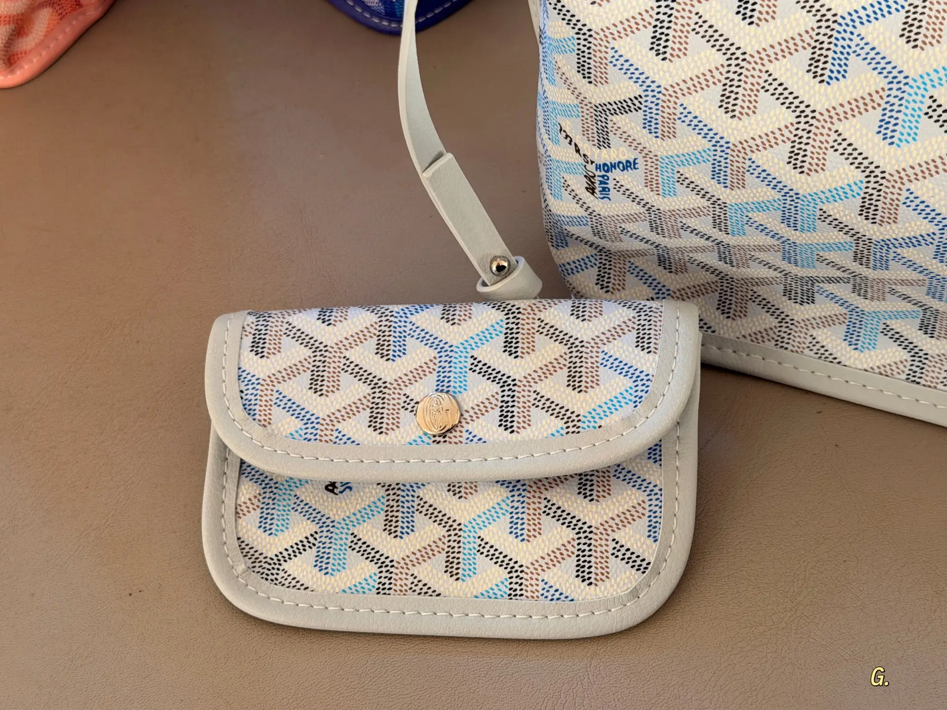 Goyard Mini Reversible Tote Bag D31017883 — view 4
