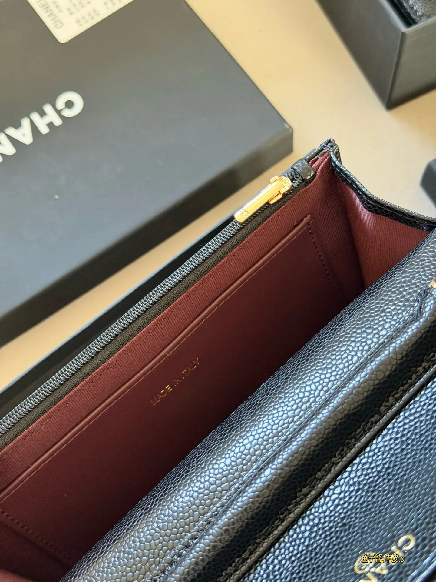 Quilted Caviar Leather Wallet on Chain D31018159 — view 8