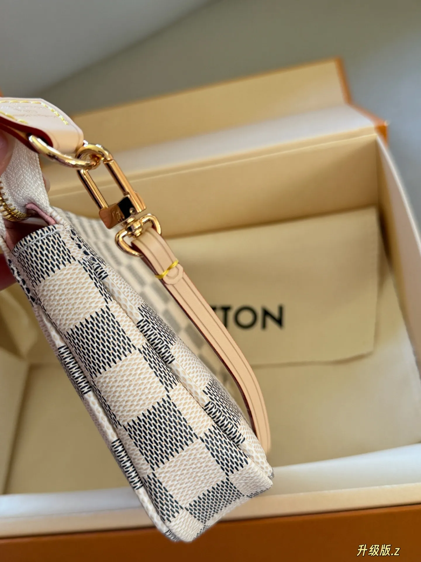 Damier Azur Pochette Accessoires Bag D31017889 — view 4