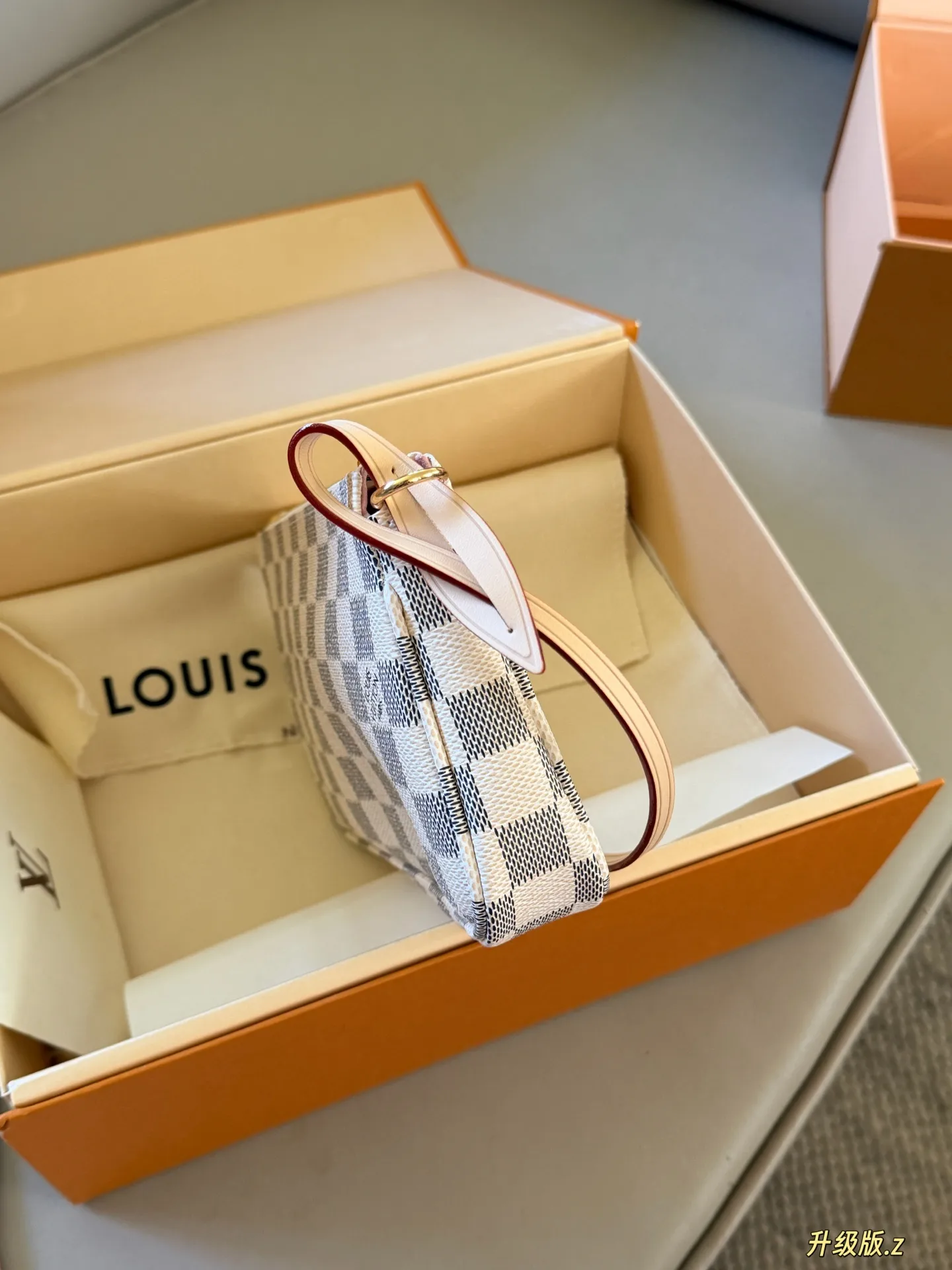 Damier Azur Pochette Accessoires Bag D31017889 — view 6