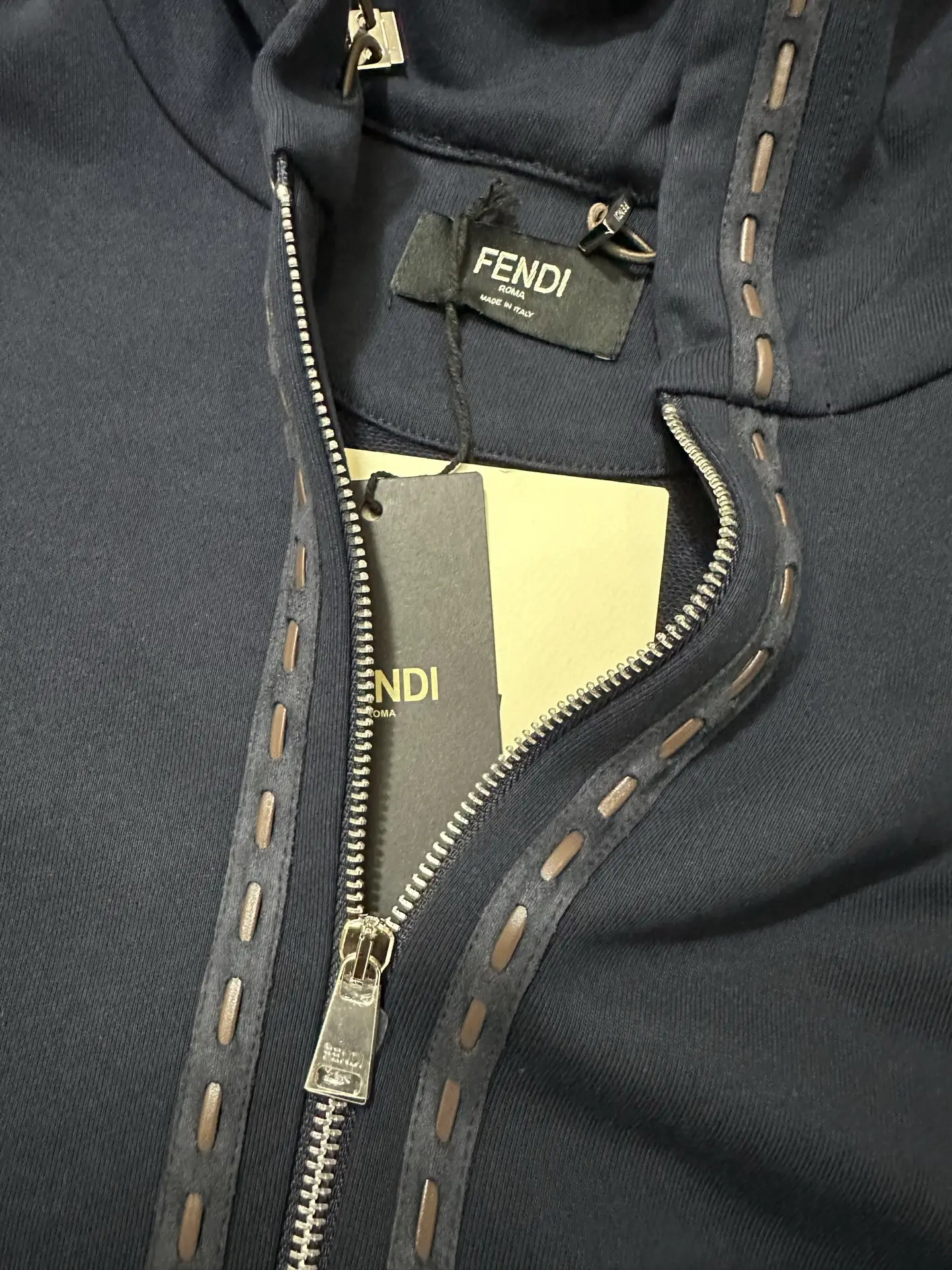 Logo-Patch Zip-Up Cotton Hoodie D31520182 — view 6