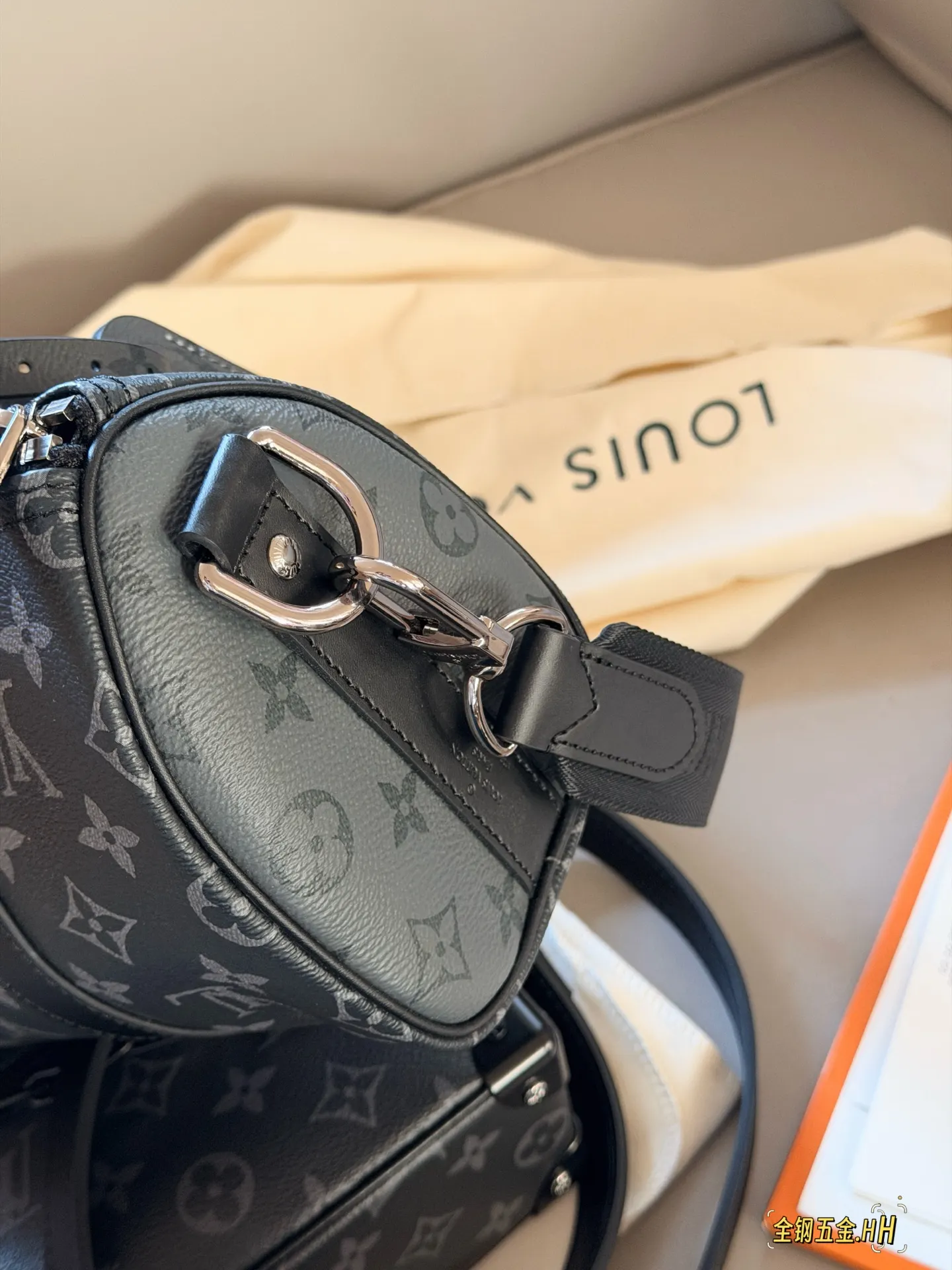 Keepall 25 Monogram Eclipse Crossbody Bag D32018164 — view 7