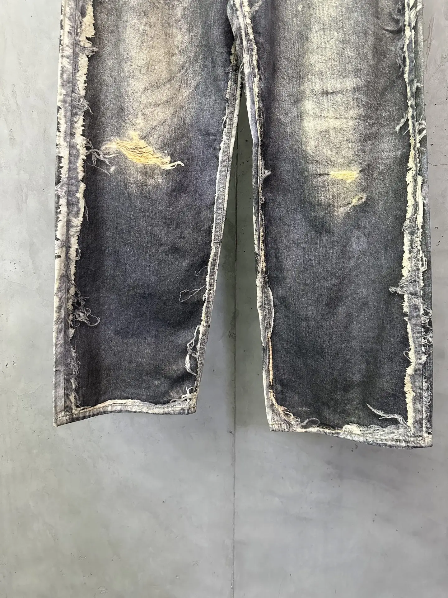 3D-Print Distressed Wide-Leg Jeans D32012785 — view 4
