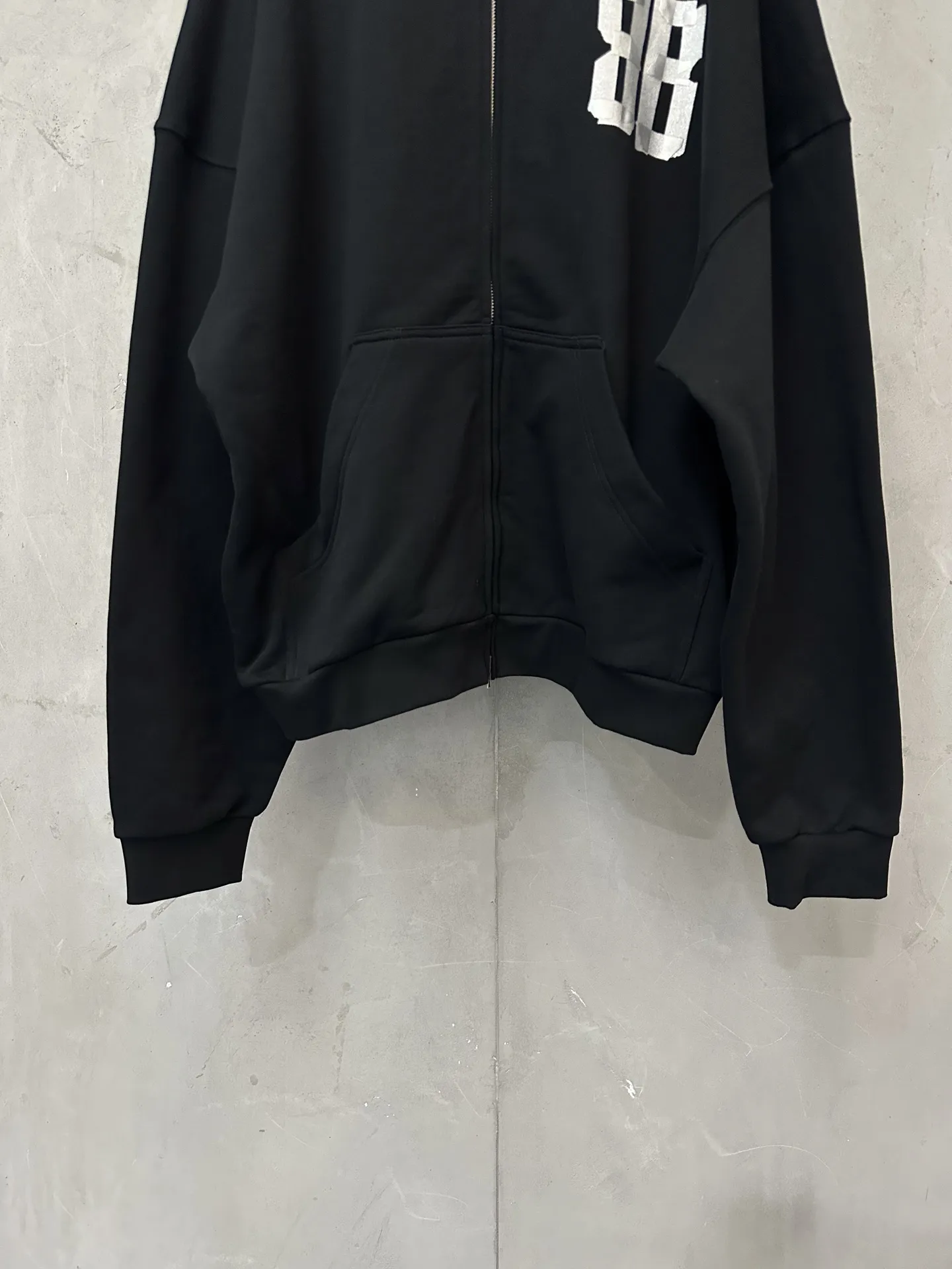 BB Tape Logo Zip-Up Hoodie D32023587 — view 4