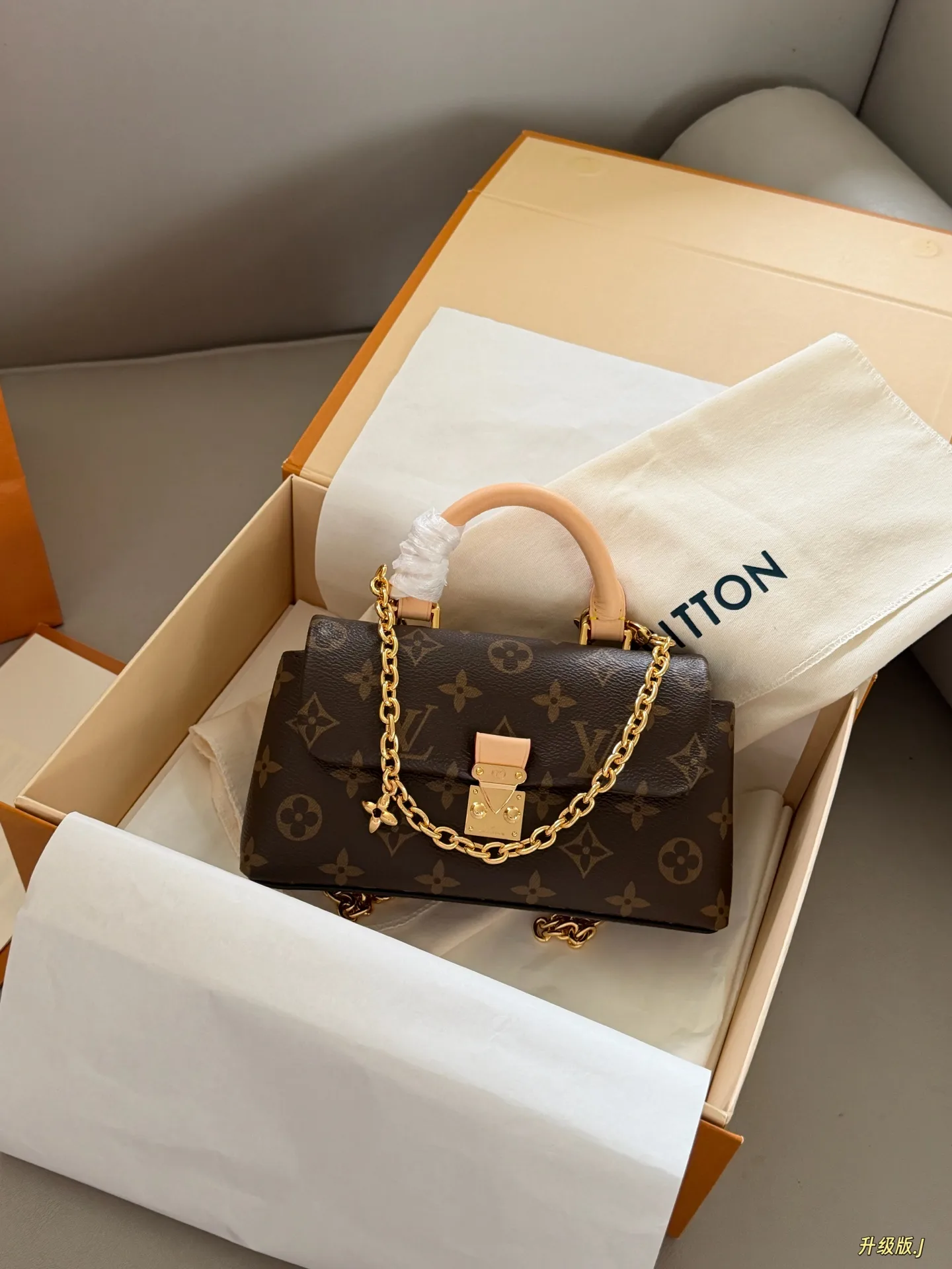 Nano Madeline Monogram Top-Handle Bag D32018001 — view 3