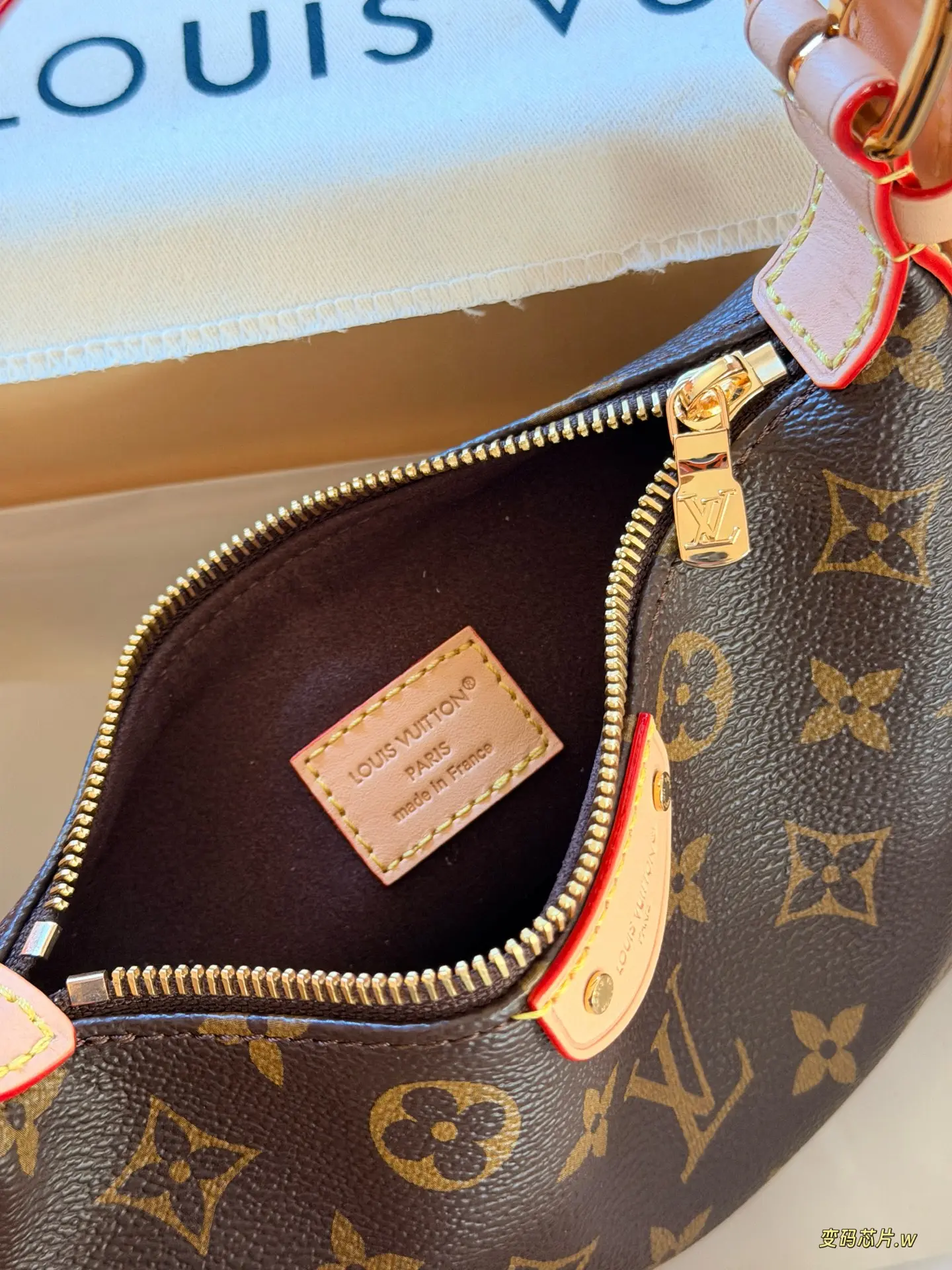 Monogram Coated Canvas Shoulder Bag D32017882 — view 8