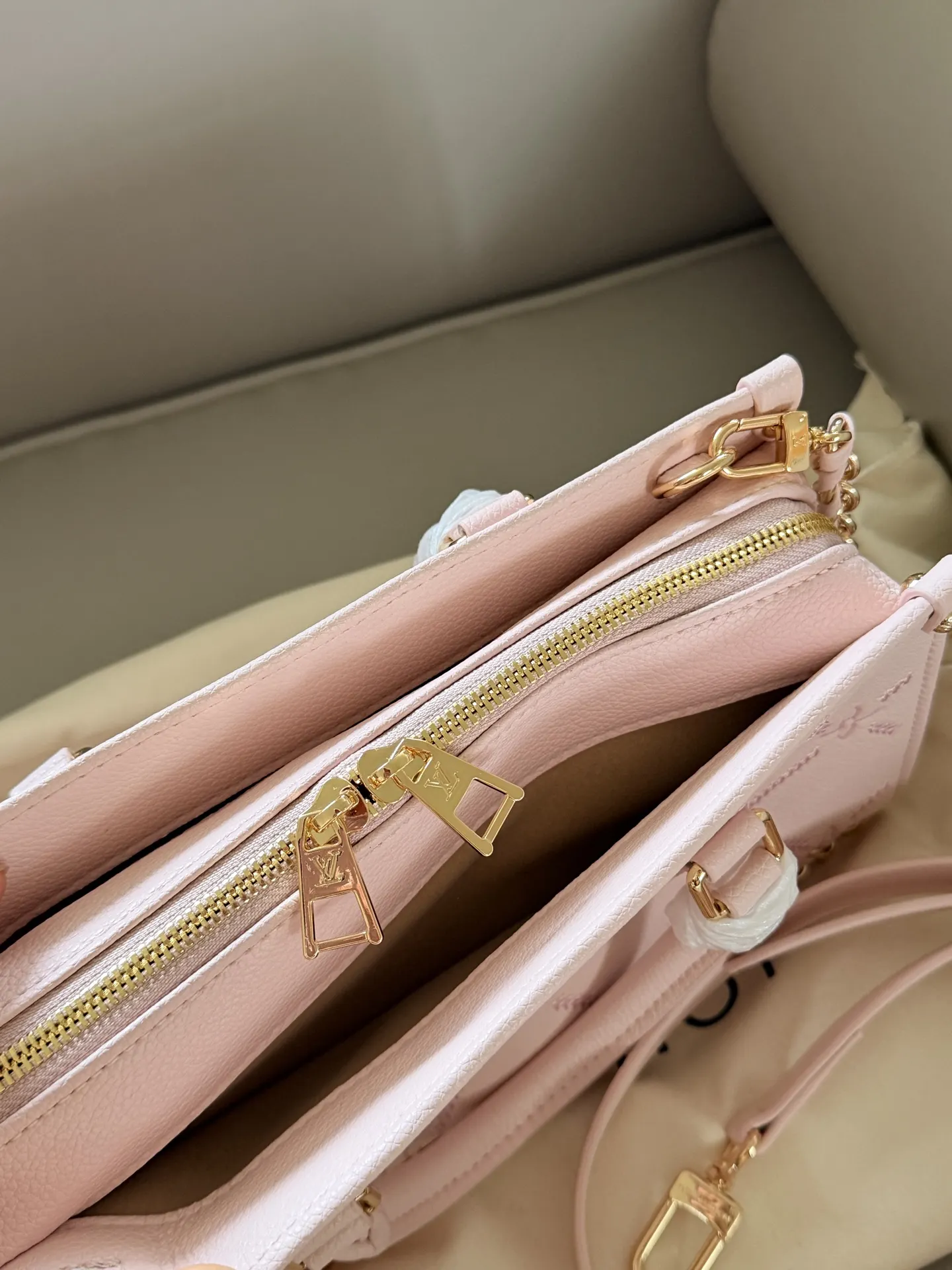 OnTheGo East West Monogram Empreinte Bag D32018248 — view 5