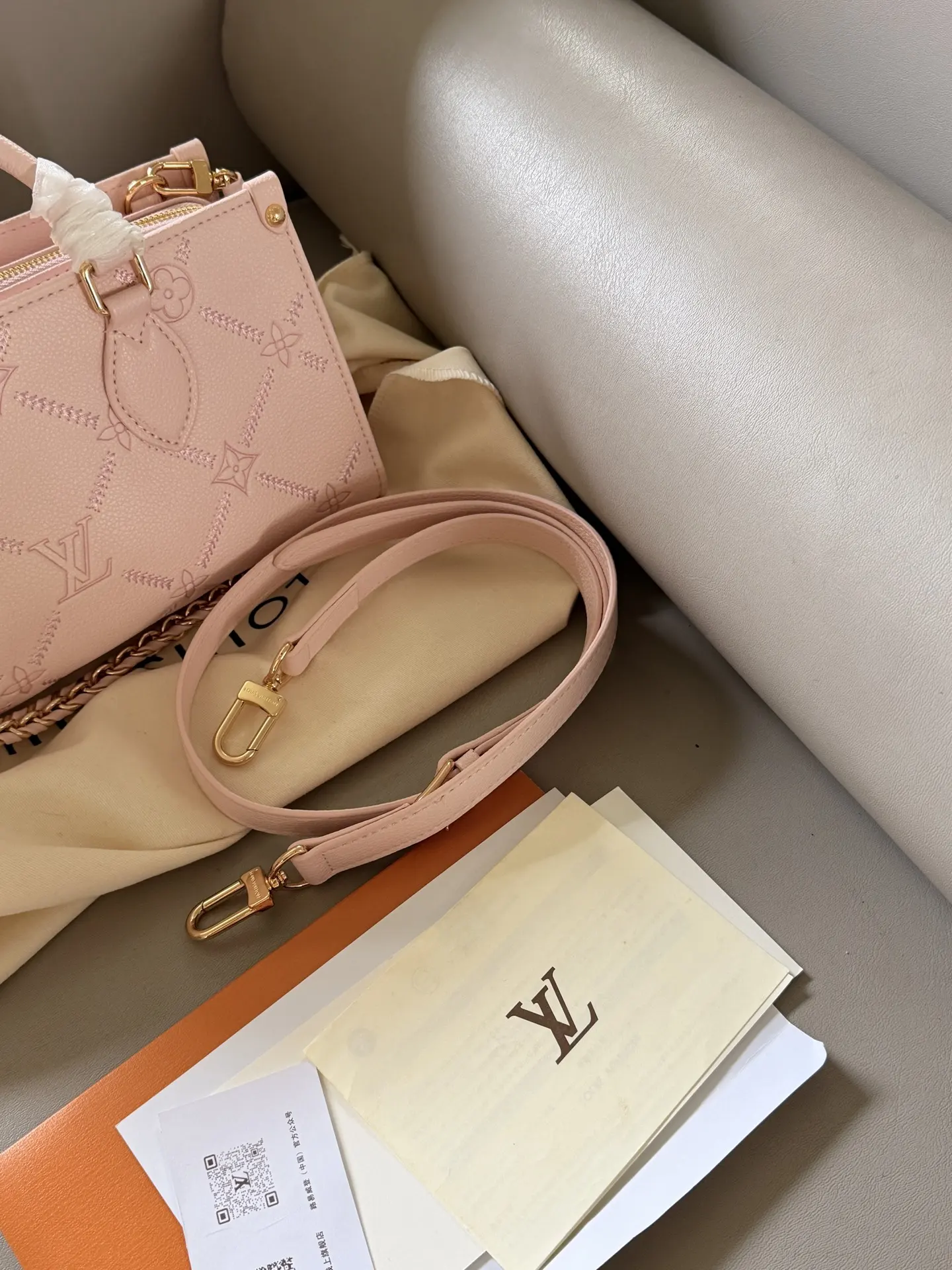 OnTheGo East West Monogram Empreinte Bag D32018248 — view 6