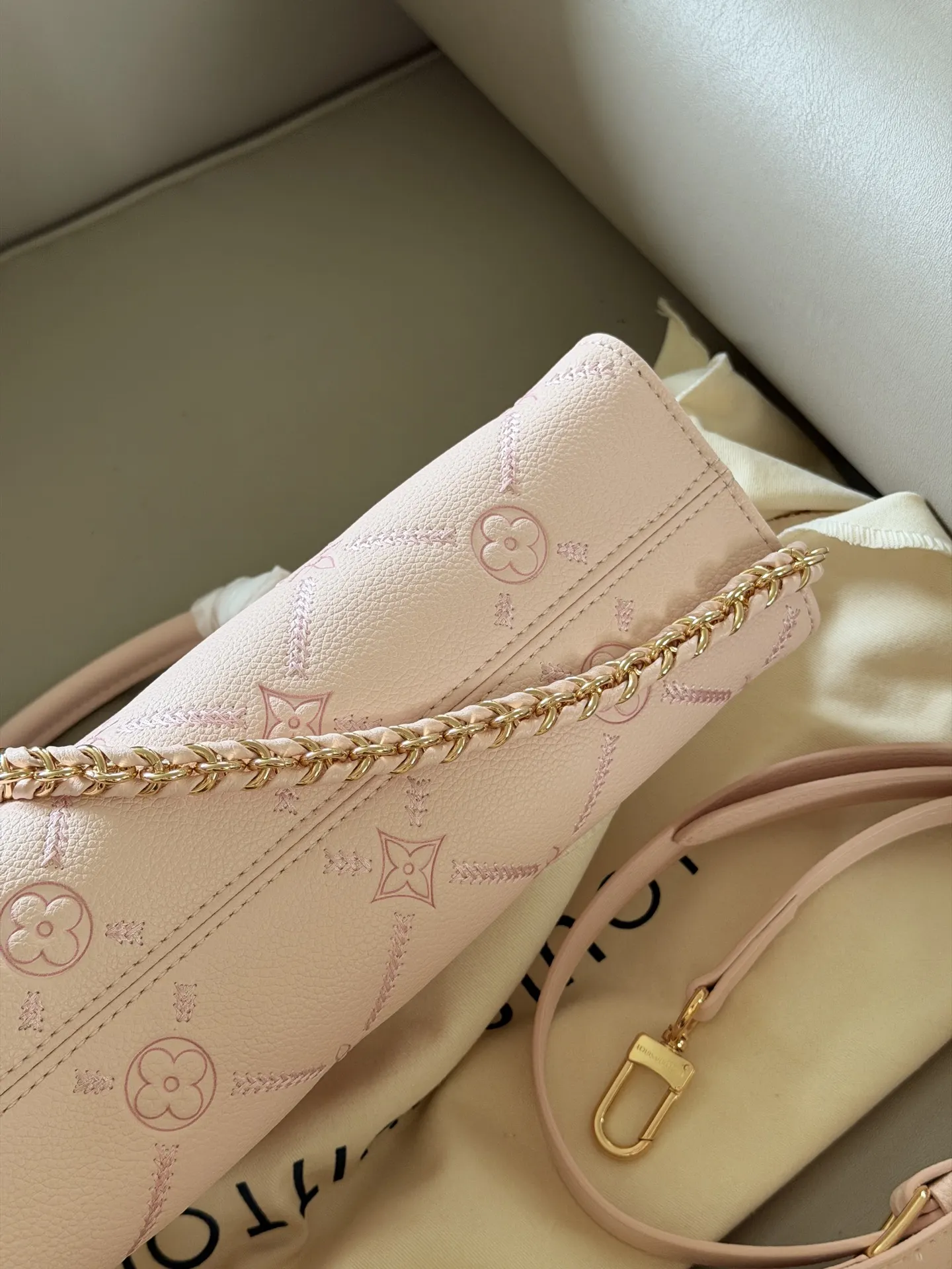 OnTheGo East West Monogram Empreinte Bag D32018248 — view 8