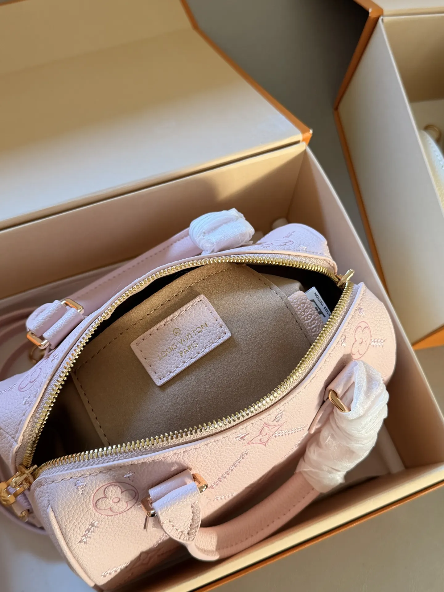Speedy 20 Mini Embossed Top-Handle Bag D32018250 — view 9