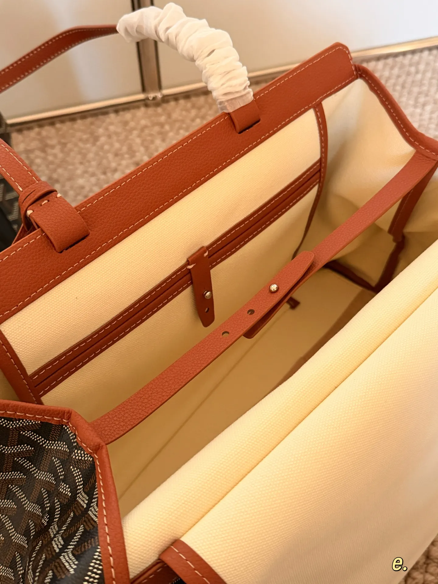 Goyard-Inspired Monogram Tote Bag D33018392 — view 5
