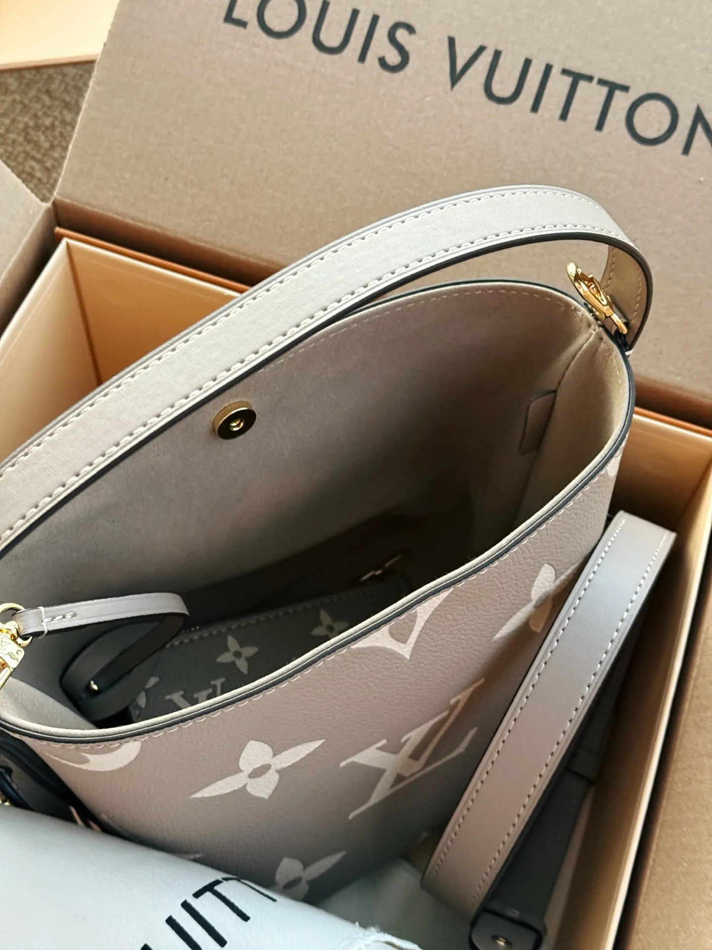 Monogram Empreinte All In BB Bucket Bag D33018221 — view 7