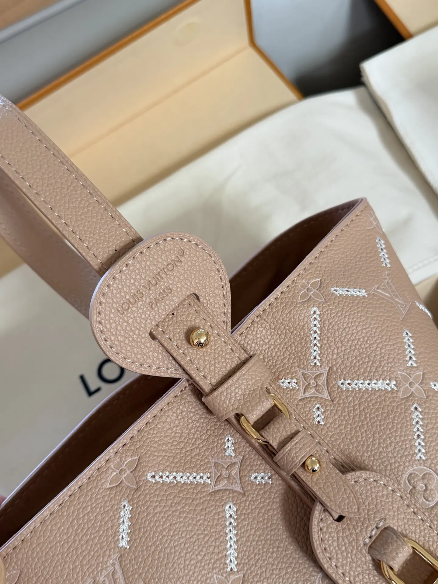 LV All In BB Monogram Empreinte Bucket Bag D33018013 — view 5