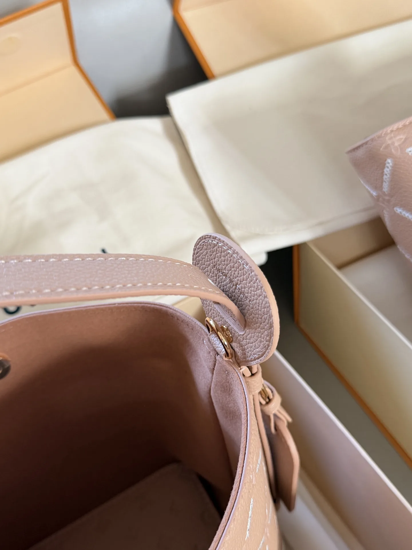 LV All In BB Monogram Empreinte Bucket Bag D33018013 — view 6