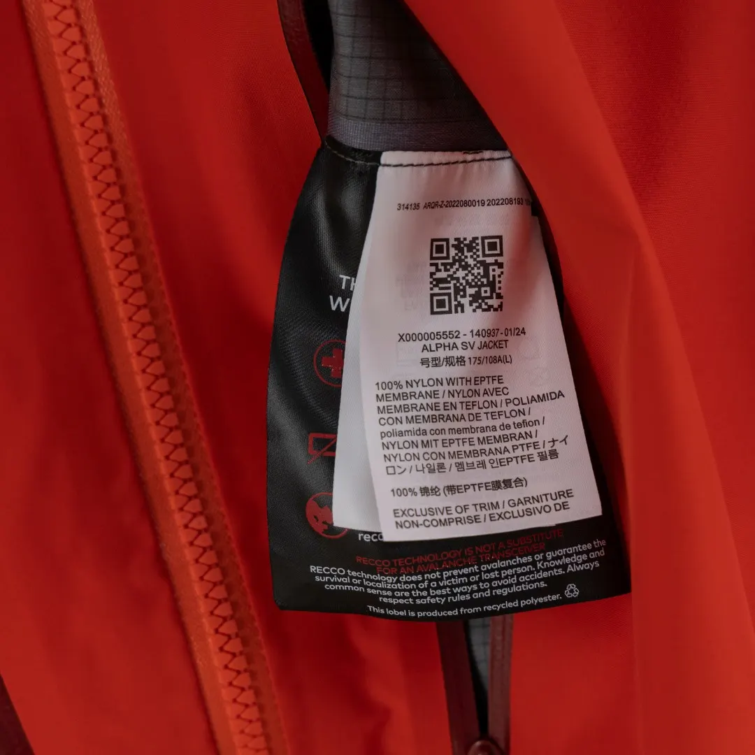 Alpha SV GORE-TEX Pro Hardshell Jacket D33024961 — view 11