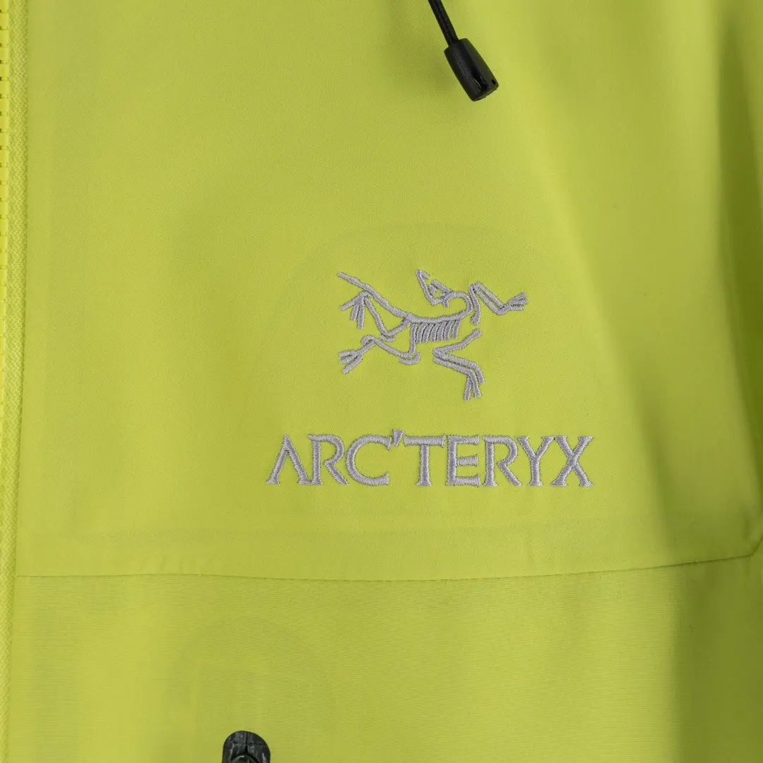 Alpha SV GORE-TEX Pro Hardshell Jacket D33024960 — view 6