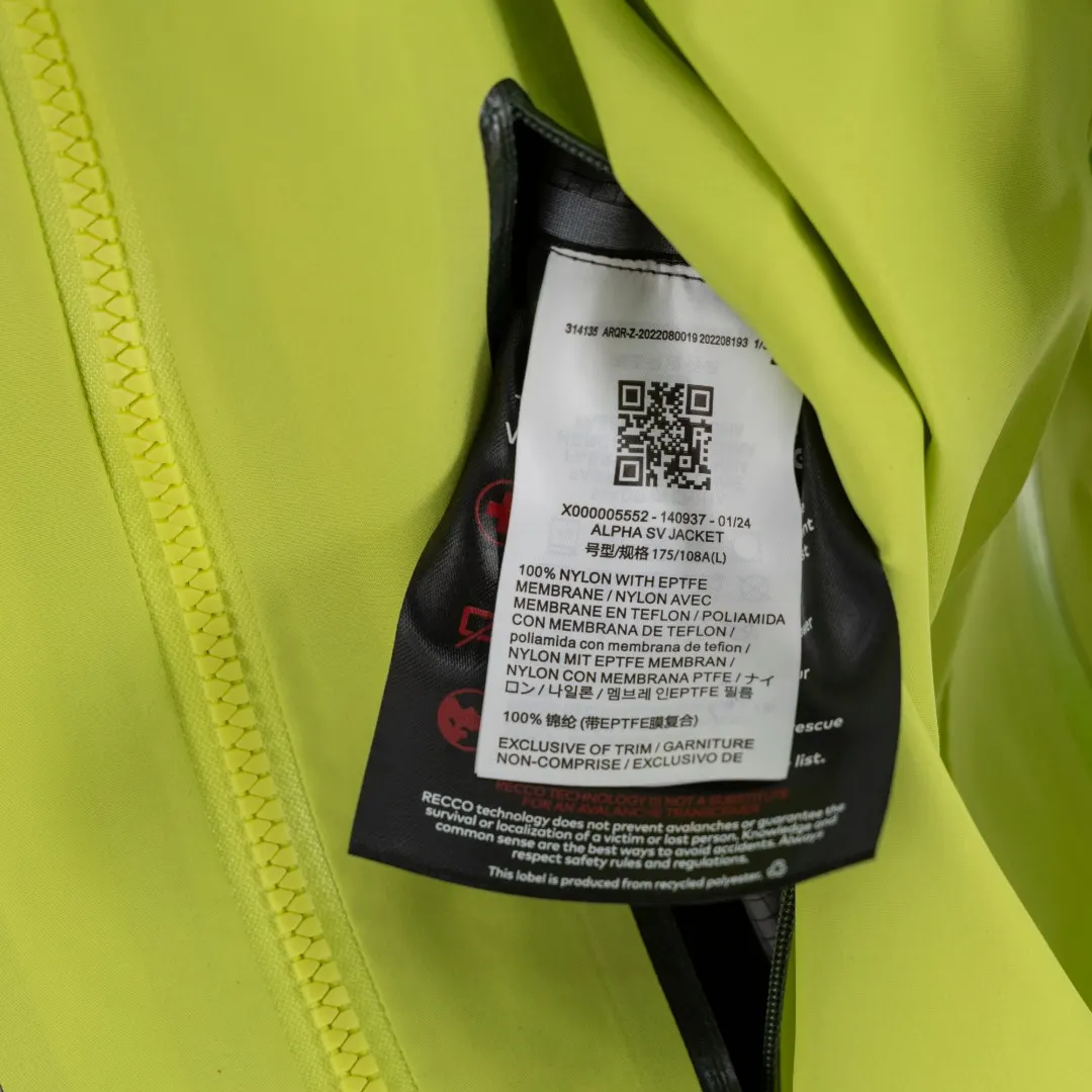 Alpha SV GORE-TEX Pro Hardshell Jacket D33024960 — view 11