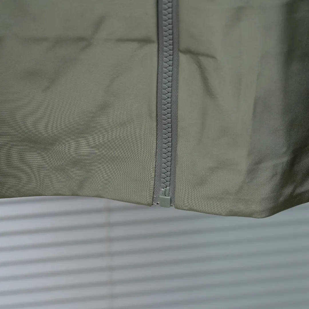 Alpha SV GORE-TEX Pro Hooded Shell Jacket D33024958 — view 8