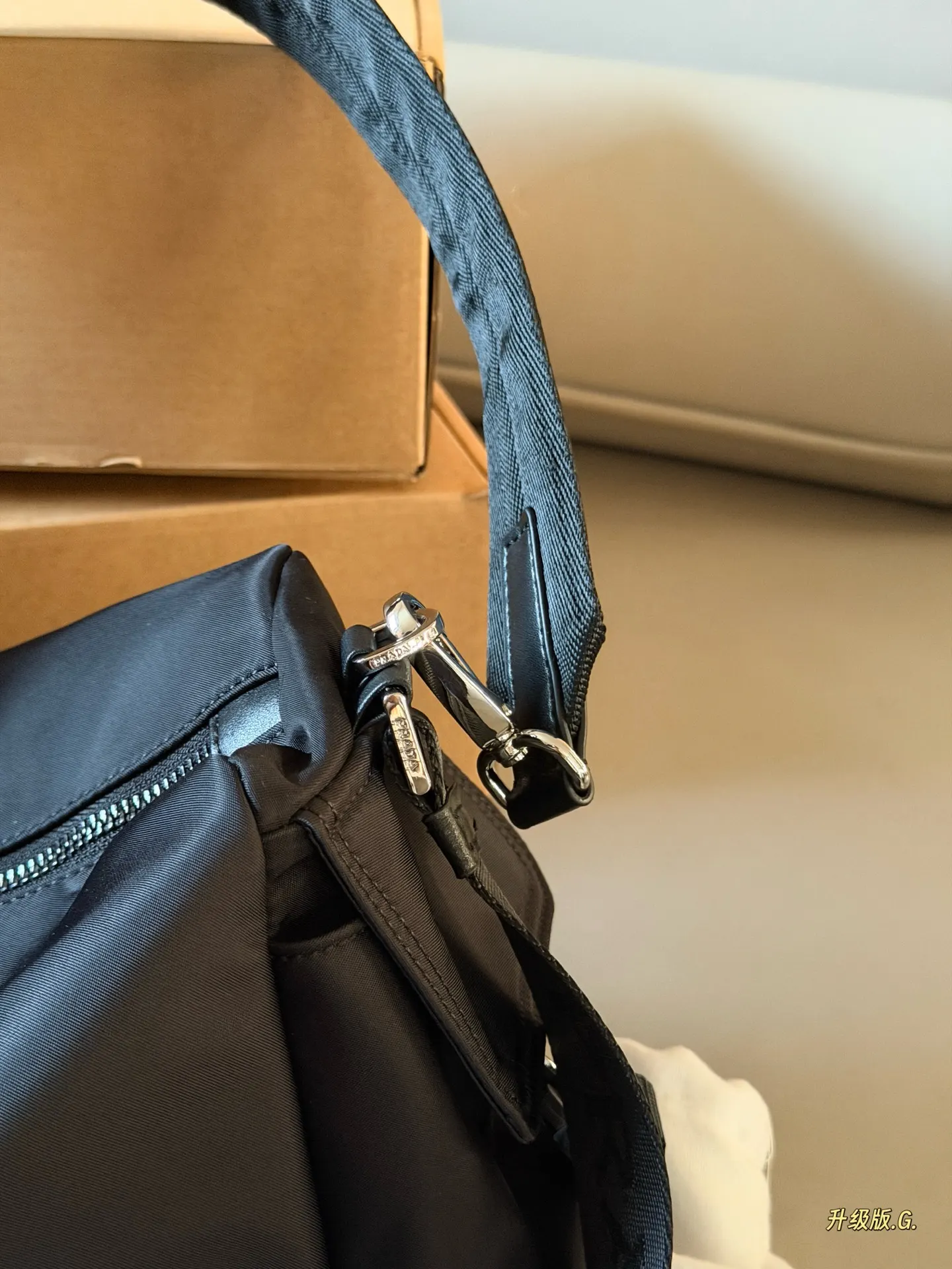 Explore Nylon Shoulder Bag D33518368 — view 5