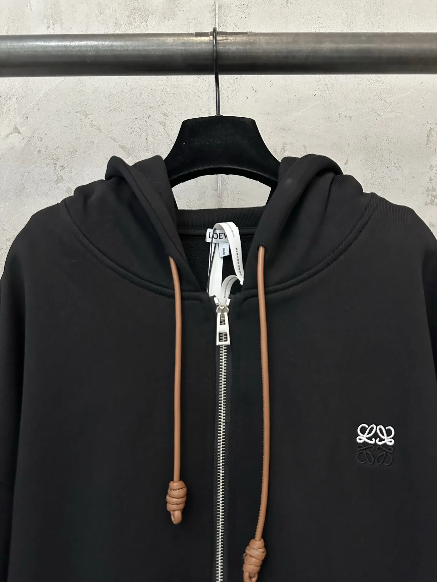 Anagram Embroidered Zip-Up Hoodie with Leather Drawstrings D33523577 — view 5