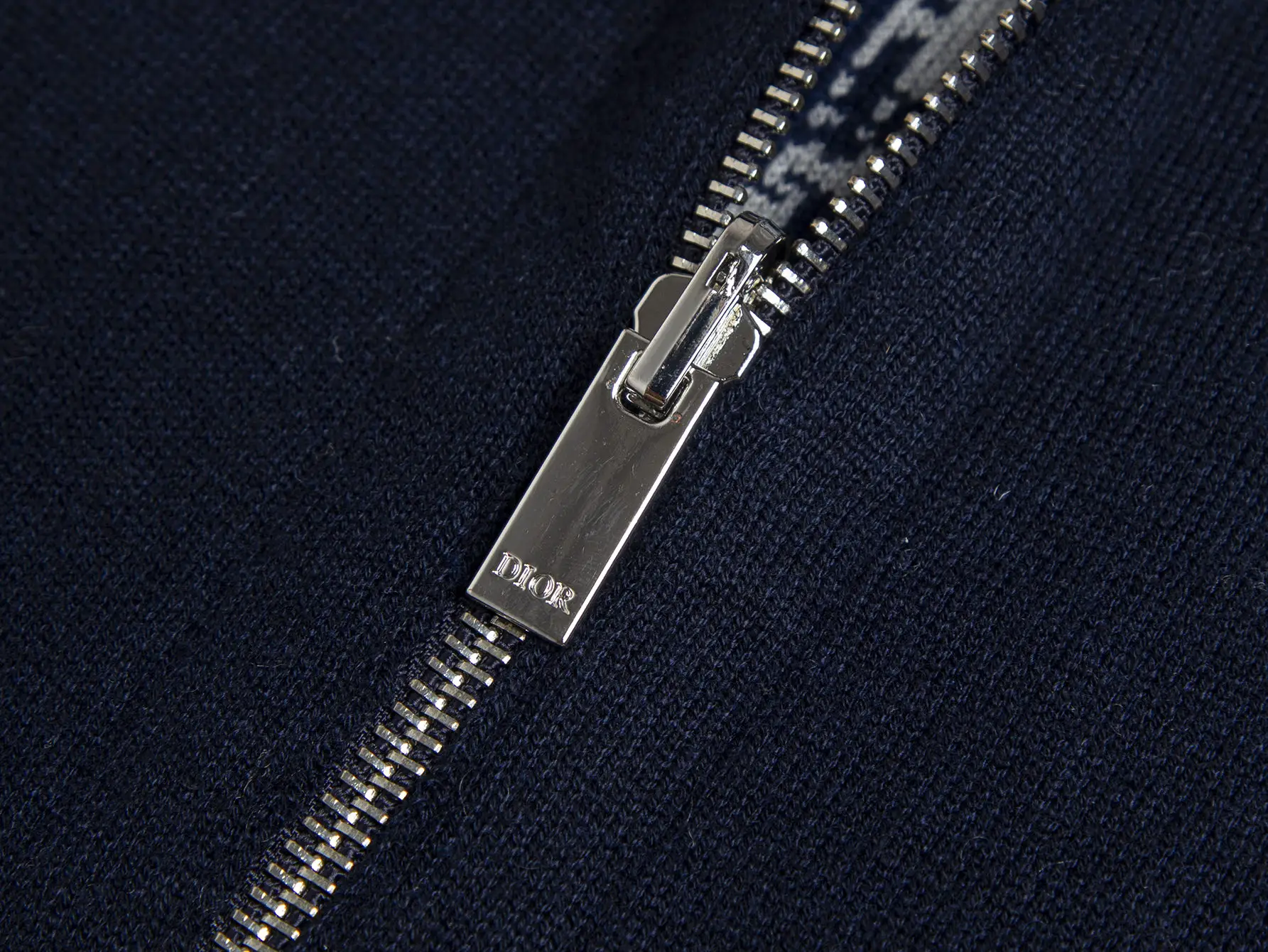 Reversible Oblique Cashmere-Blend Zip-Up Hoodie D34016464 — view 8