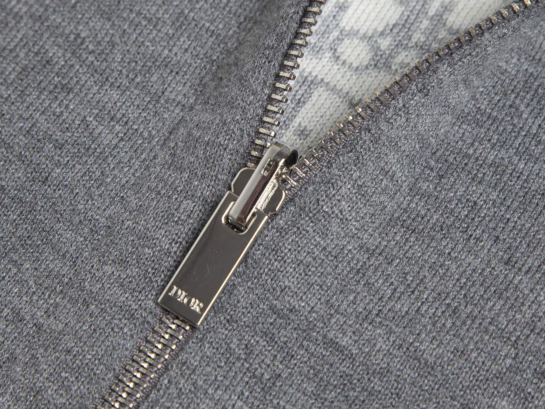 Reversible Oblique Cashmere-Blend Zip Hoodie D34016466 — view 9