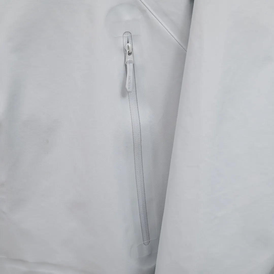 Beta SL GORE-TEX Shell Jacket D34024967 — view 6