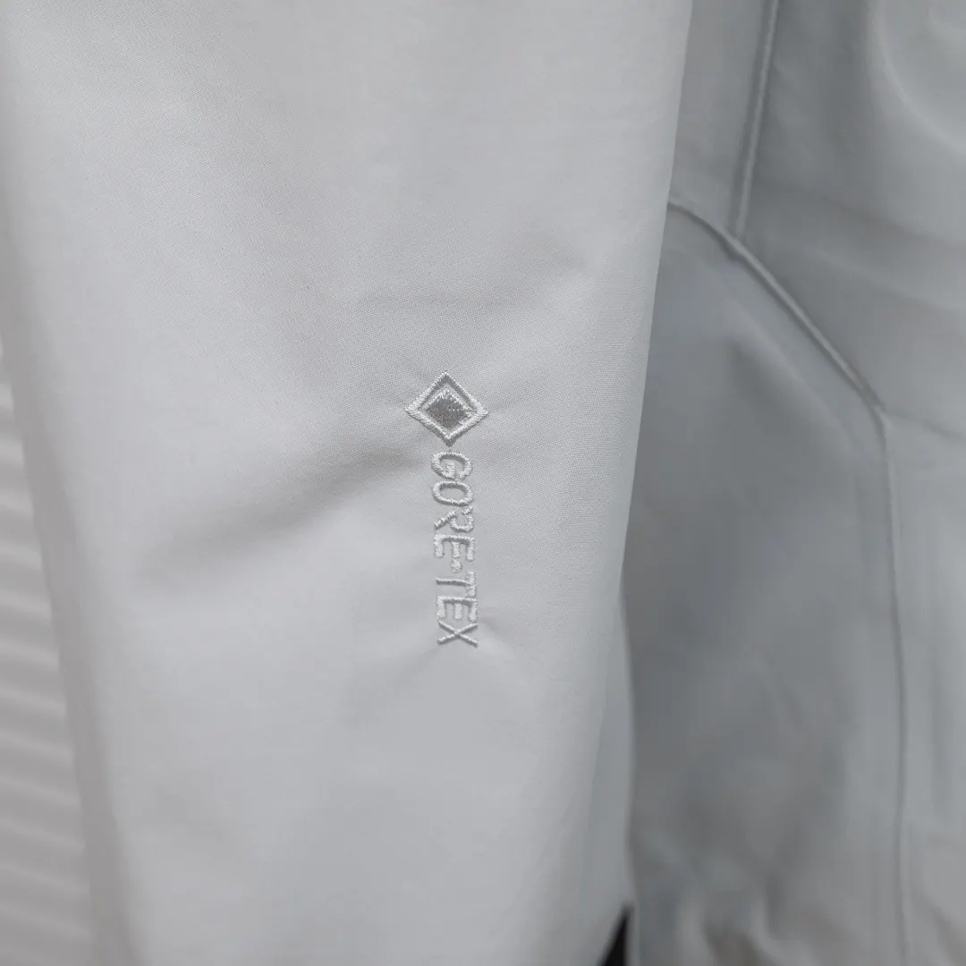 Beta SL GORE-TEX Shell Jacket D34024967 — view 7
