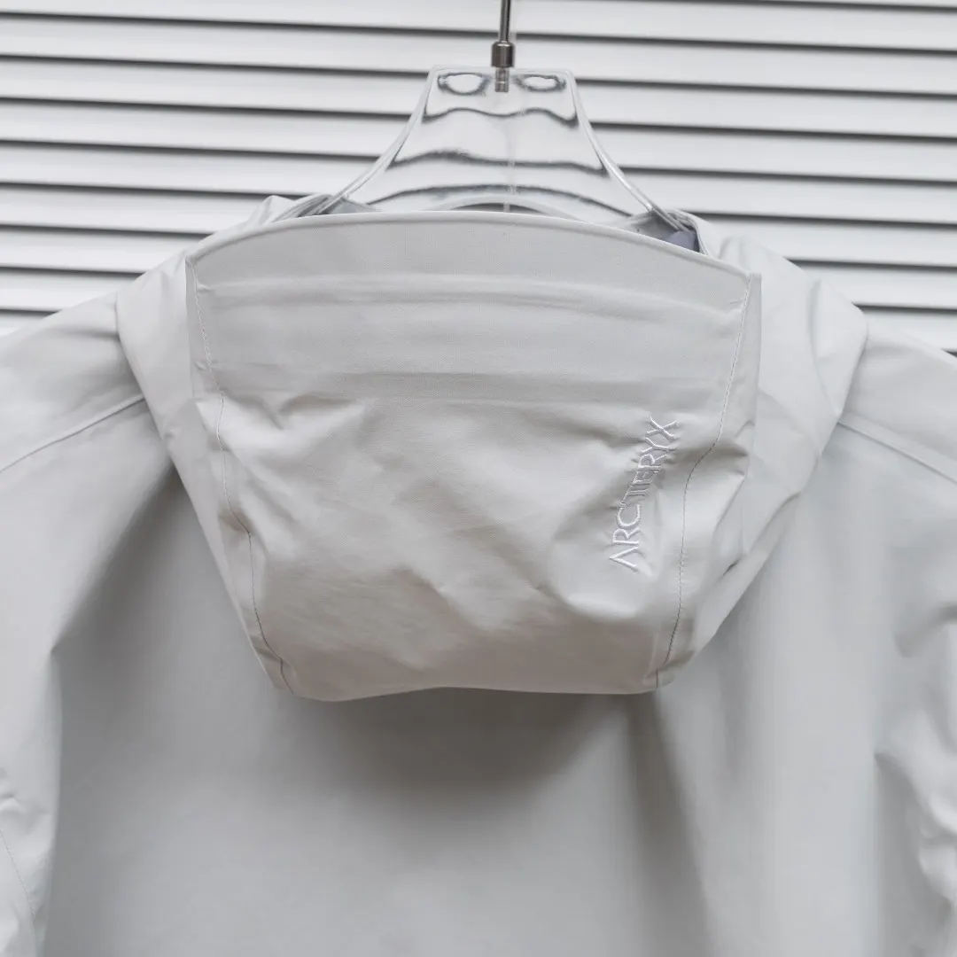 Beta SL GORE-TEX Shell Jacket D34024967 — view 15
