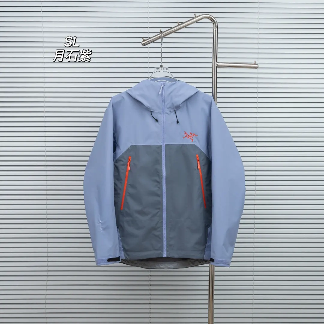 Beta SL GORE-TEX Hooded Shell Jacket D34024964