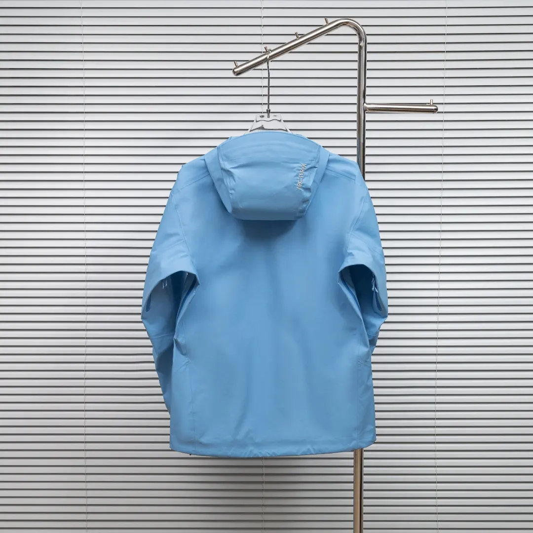 Beta SL GORE-TEX Shell Jacket D34024966 — view 2