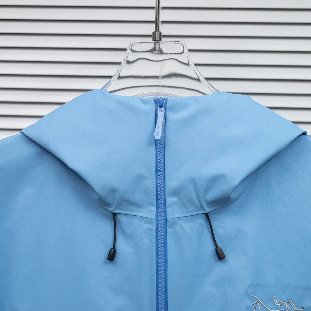 Beta SL GORE-TEX Shell Jacket D34024966 — view 4