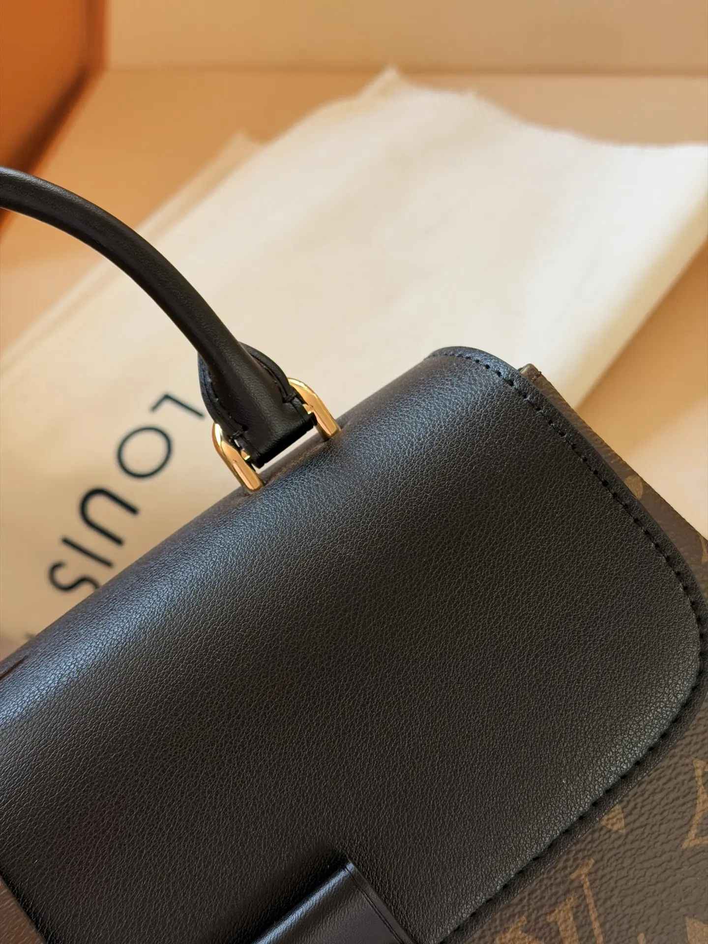 Madeleine Monogram Top-Handle Bag D34517941 — view 5