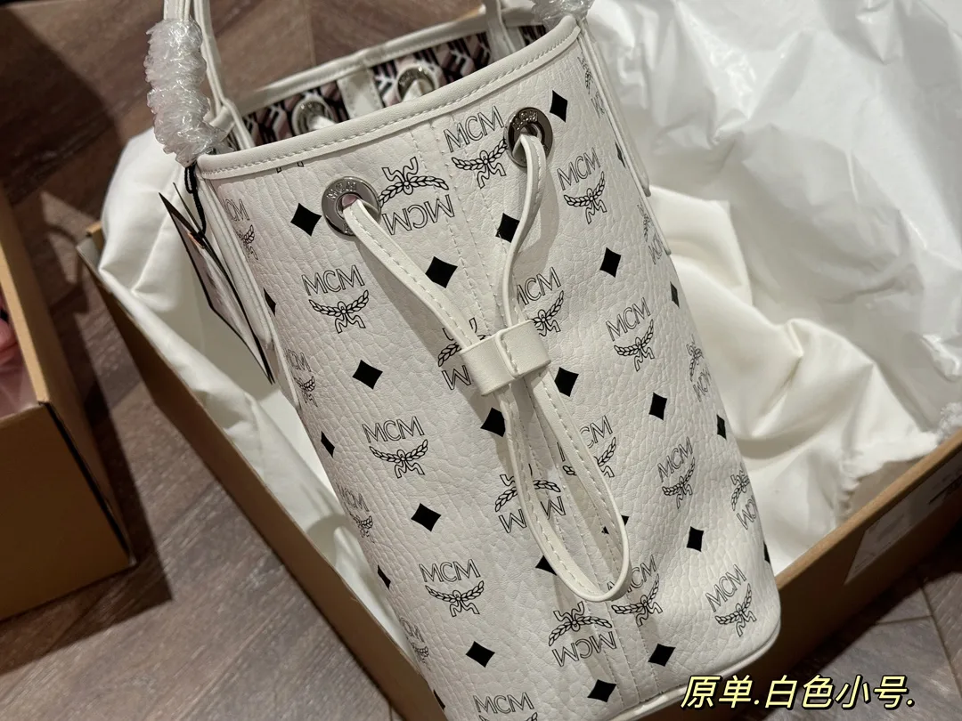 MCM Visetos Reversible Tote Bag D34518371 — view 13