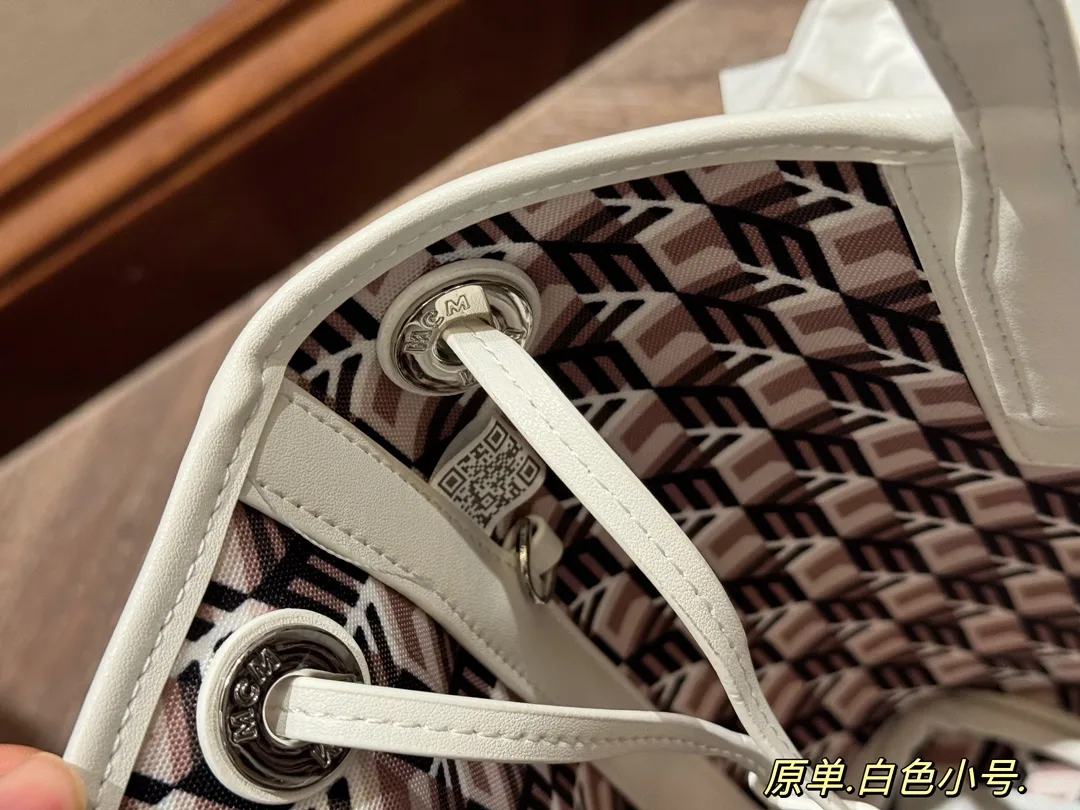 MCM Visetos Reversible Tote Bag D34518371 — view 14