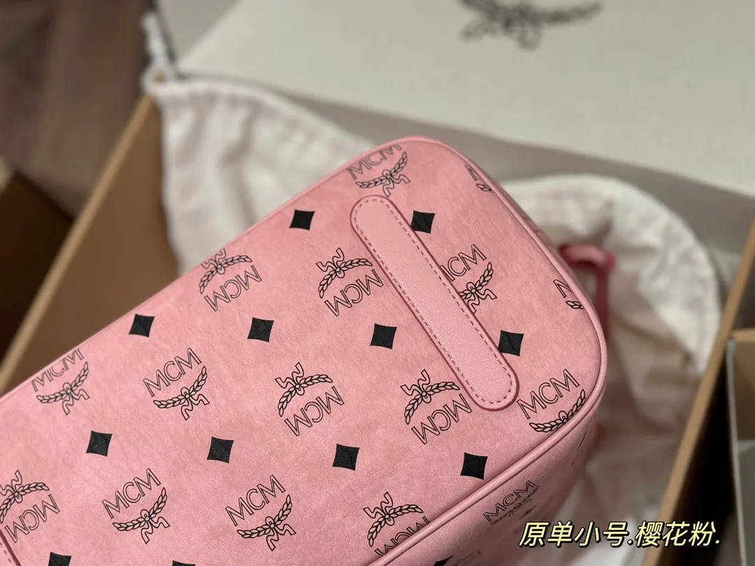 MCM Visetos Reversible Tote Bag D34518371 — view 6