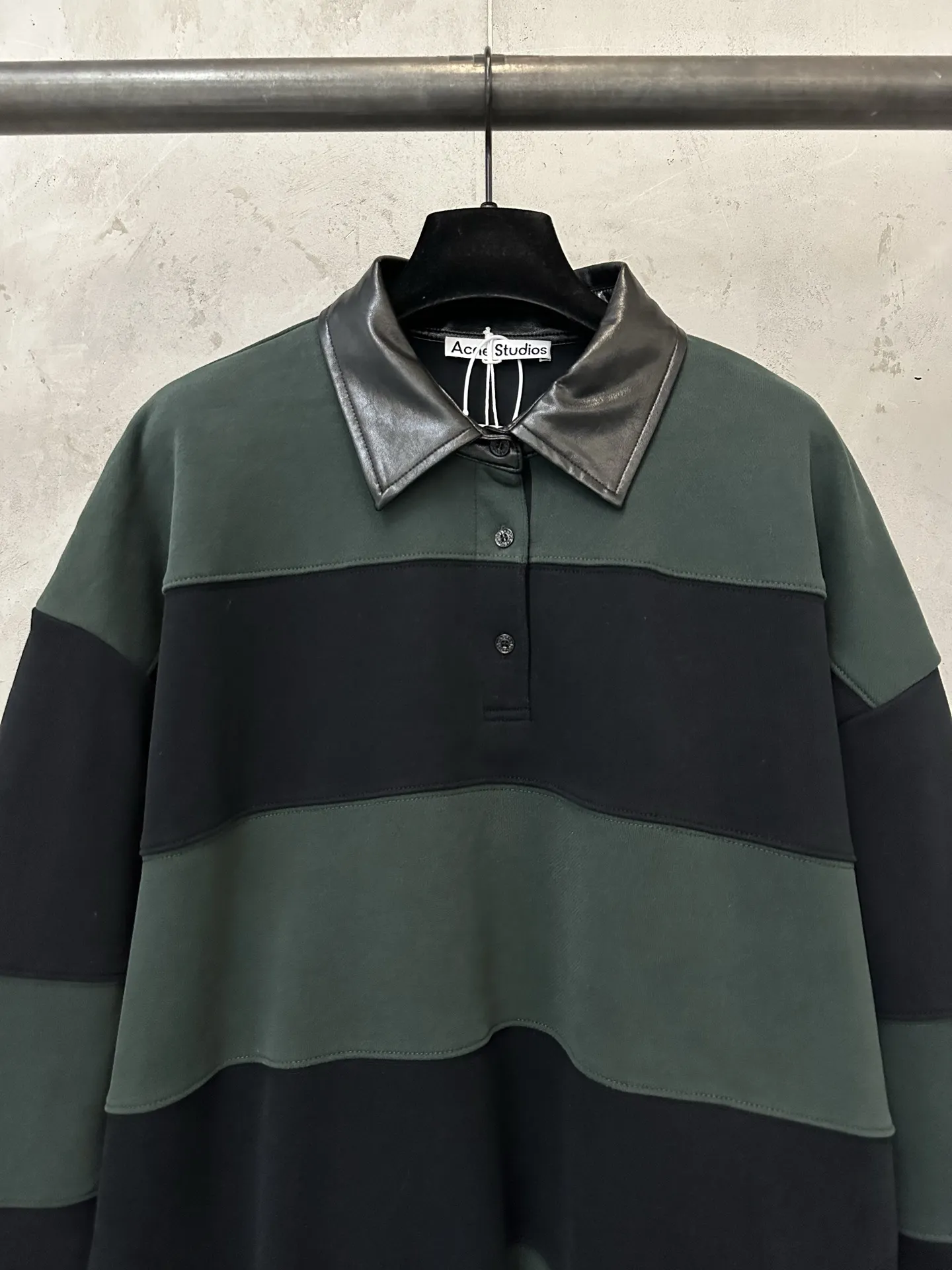 Striped Polo-Collar Sweatshirt with Leather Trim D35021802 — view 3