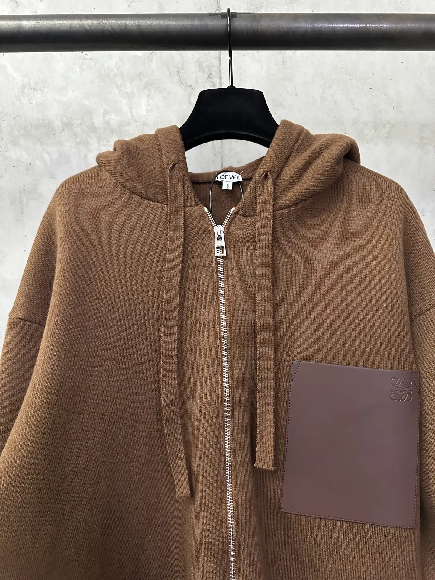 Leather-Patch Merino Wool Zip-Up Hoodie D35024436 — view 3