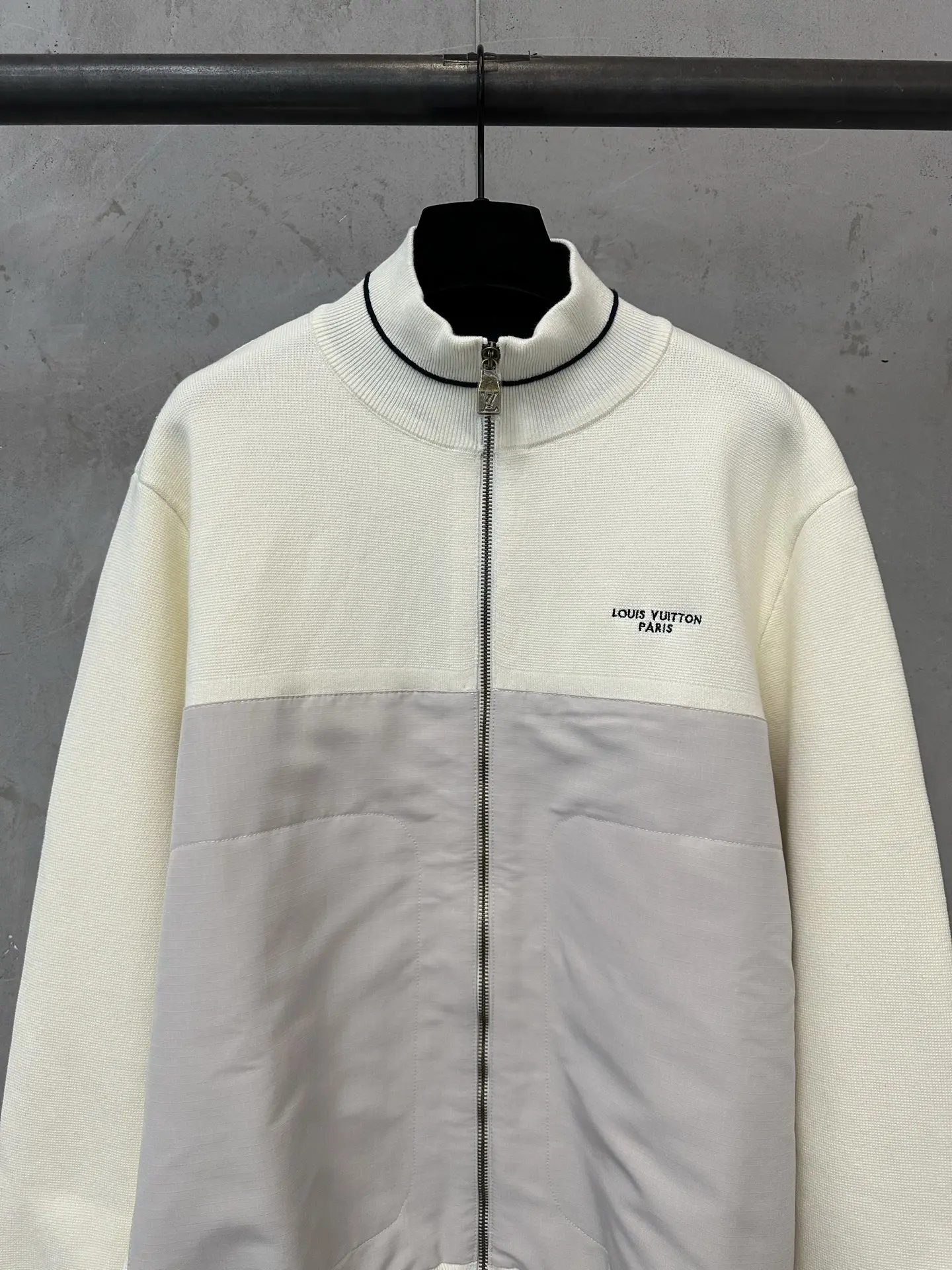 Logo Embroidered Hybrid Knit Zip-Up Cardigan D35024378 — view 3