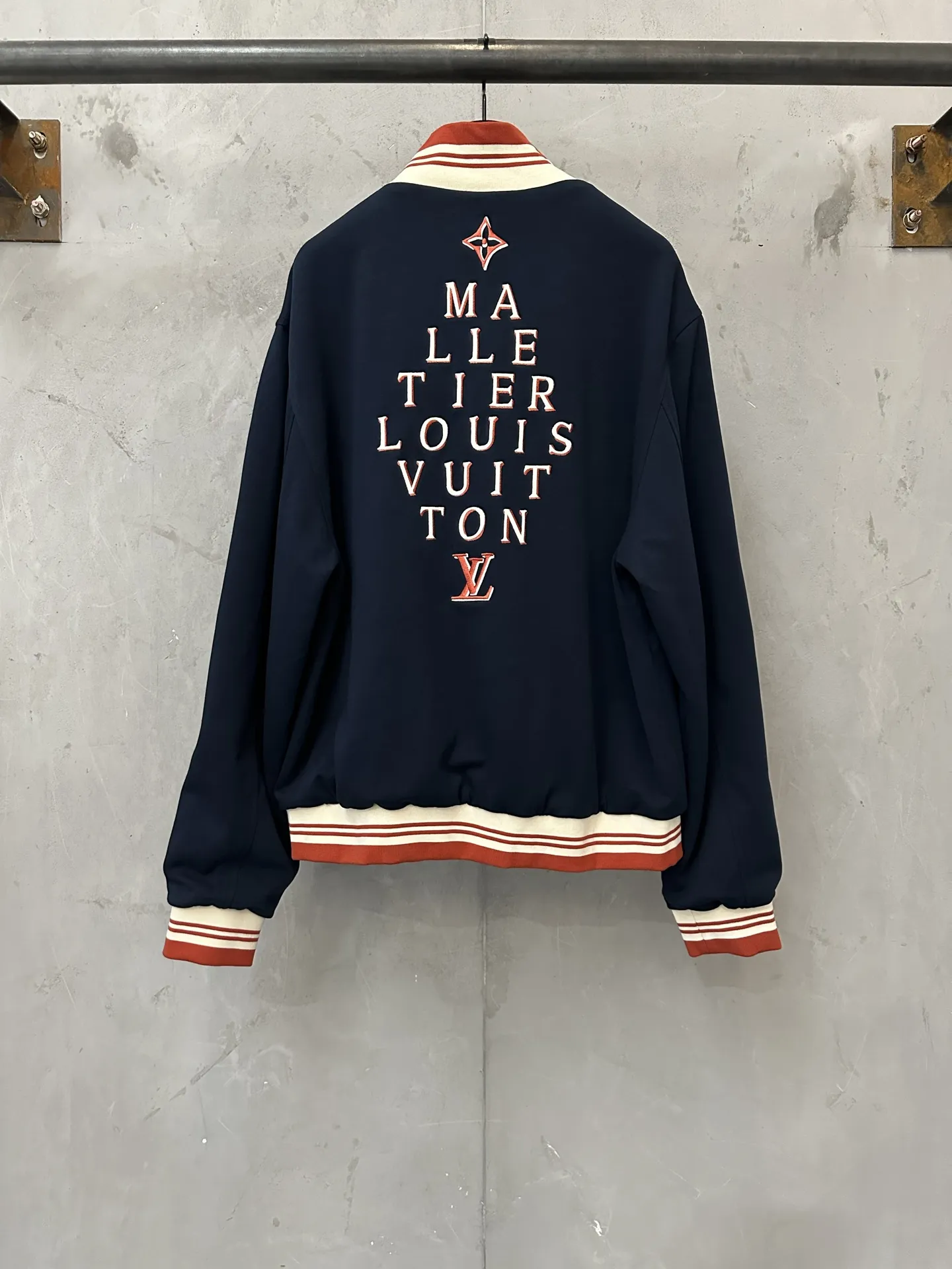 Logo Embroidered Varsity Bomber Jacket D35023586 — view 2