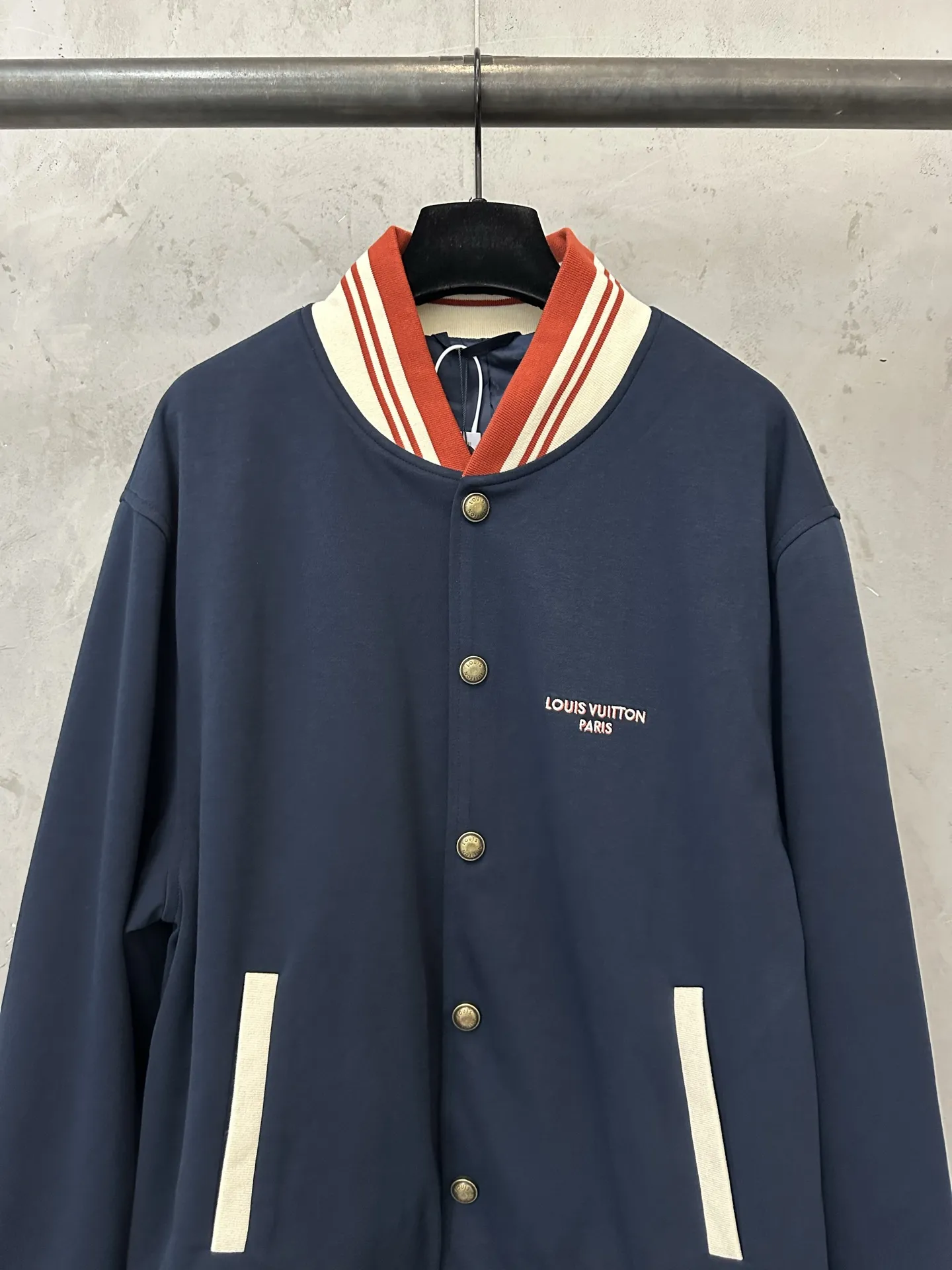 Logo Embroidered Varsity Bomber Jacket D35023586 — view 3
