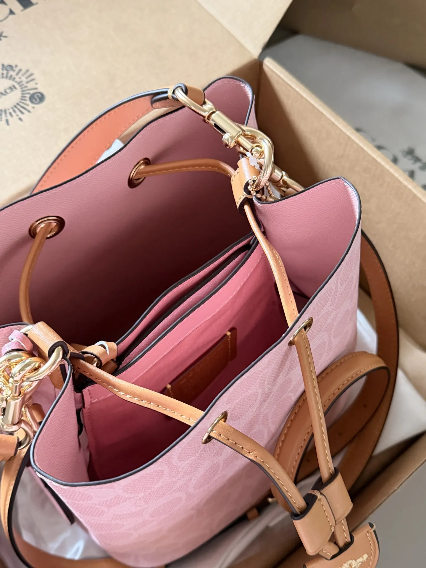 Coach Rowan Monogram Bucket Bag D35517914 — view 8