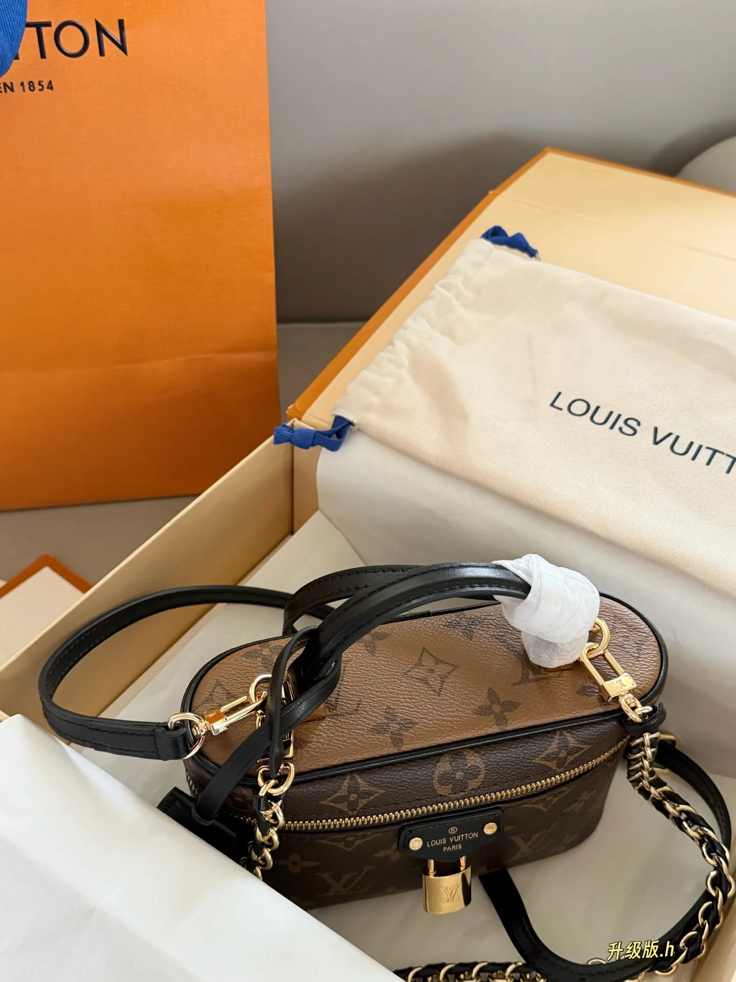 Monogram Vanity Box Bag D35518004 — view 7