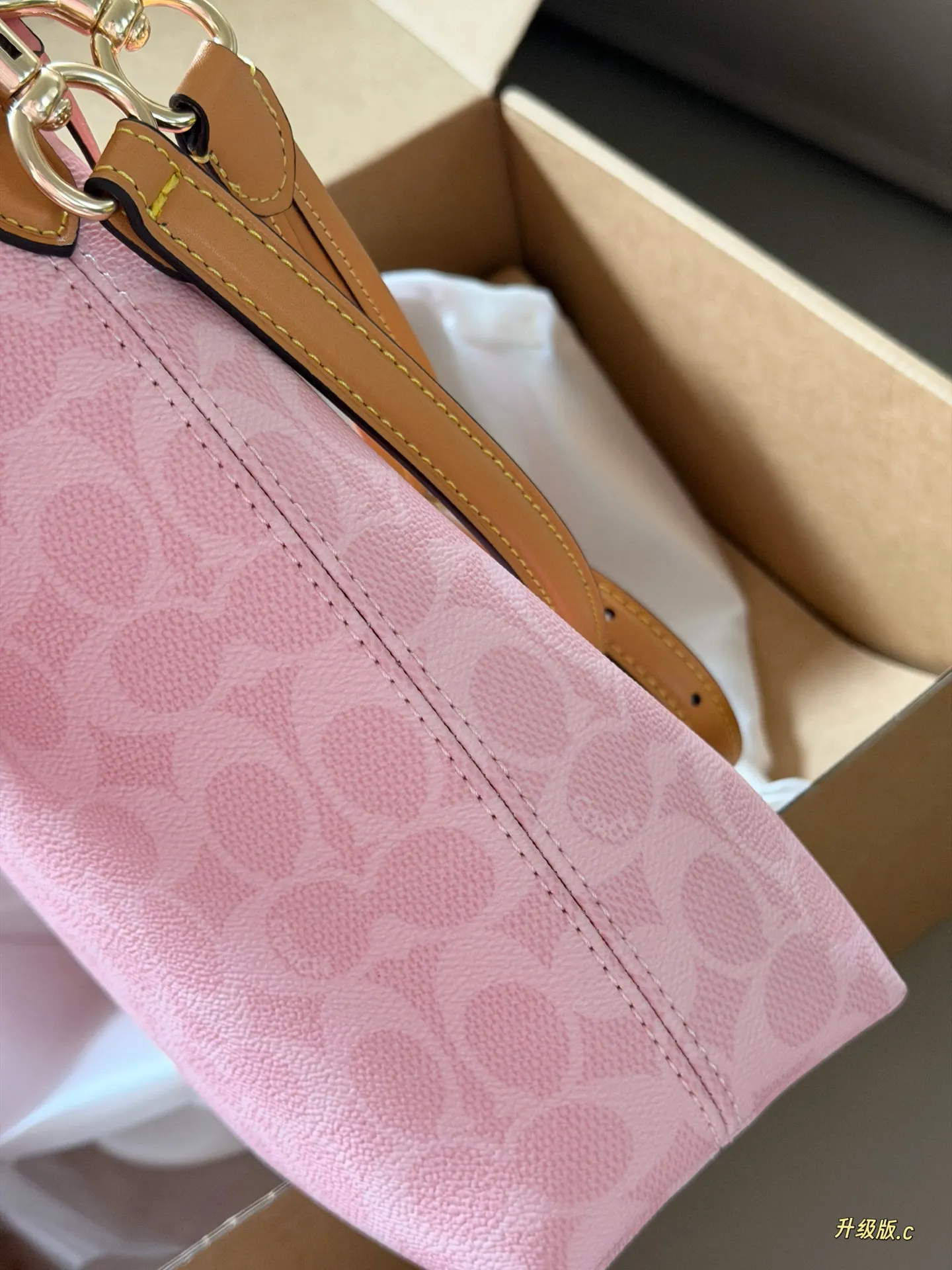 Coach Laurel Hobo Bag in Signature Canvas D35517912 — view 4