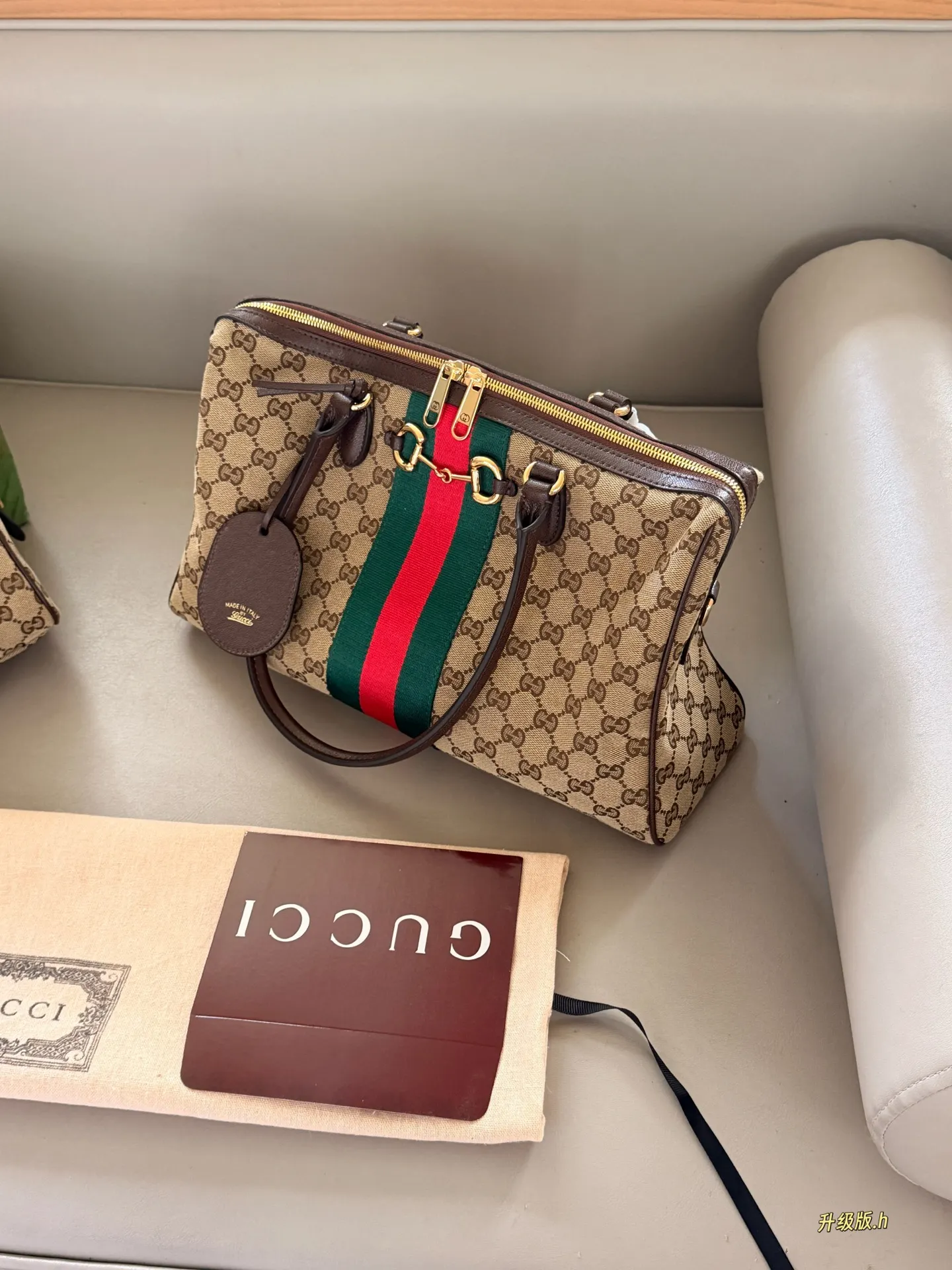 GG Supreme Canvas Boston Bag D35518065 — view 2