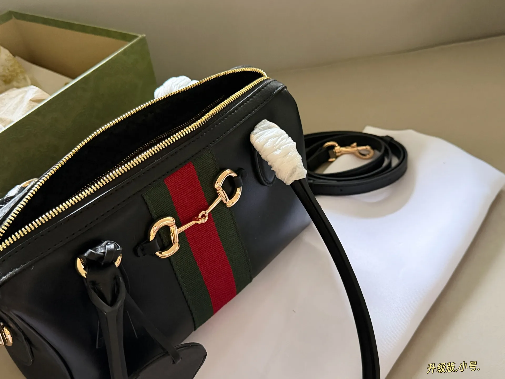 GG Borsetto Leather Top-Handle Bag D35518254 — view 3