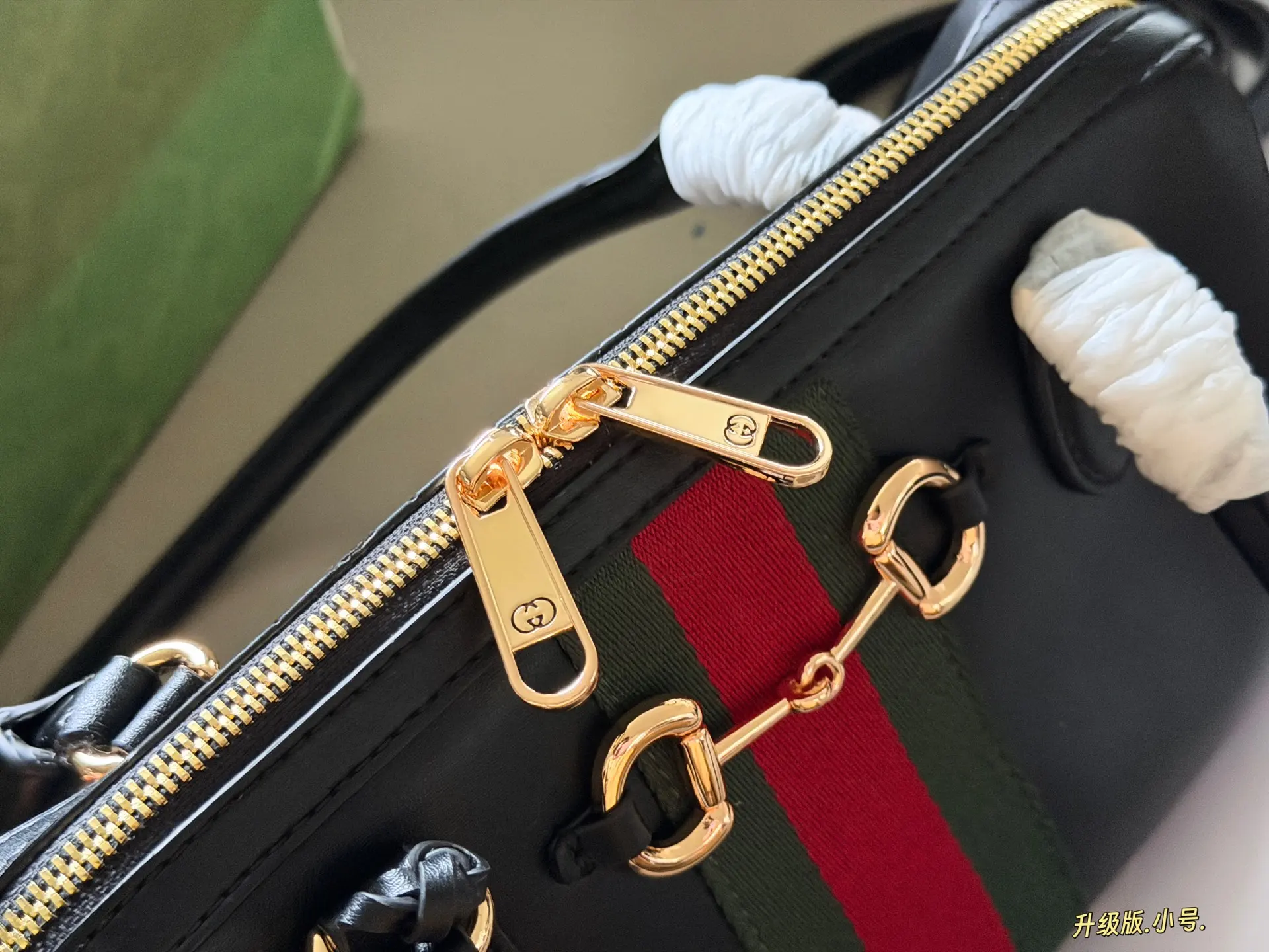 GG Borsetto Leather Top-Handle Bag D35518254 — view 9
