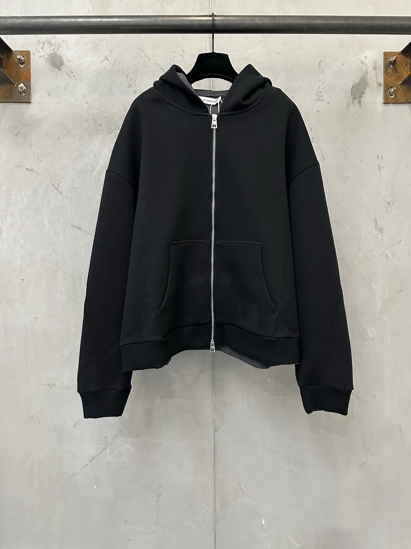 Logo-Embroidered Zip-Up Hoodie D36023554